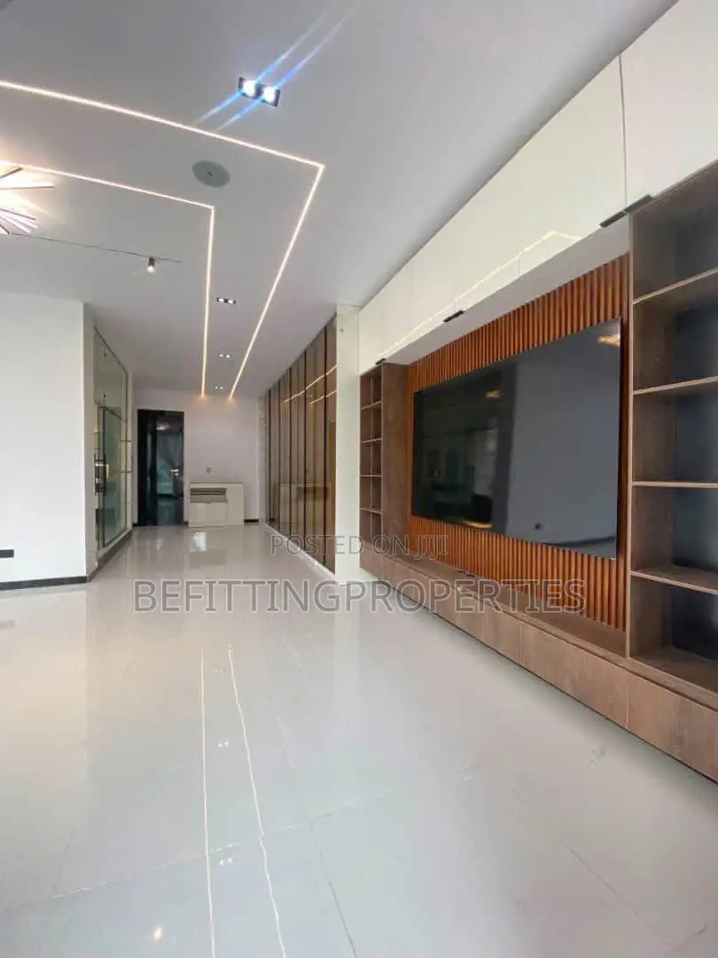 5bdrm Duplex in Lekki for sale