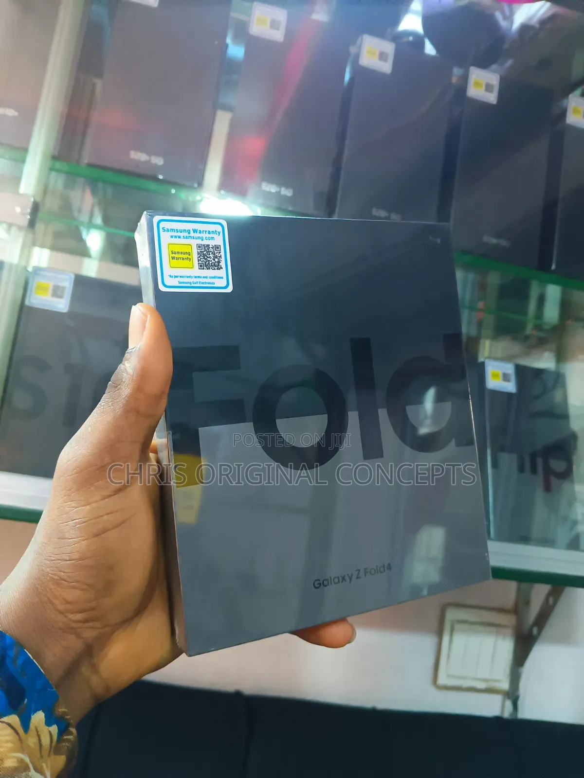 New Samsung Galaxy Z Fold4 256 GB Black