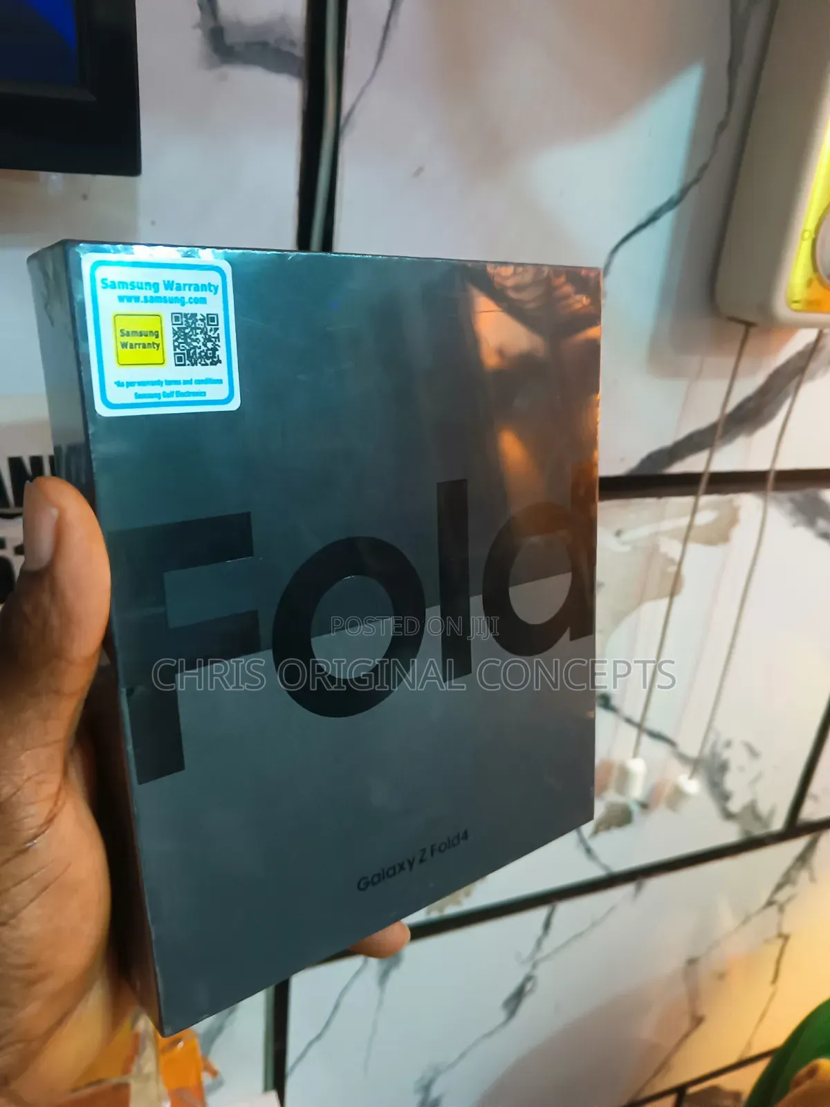New Samsung Galaxy Z Fold4 256 GB Gray