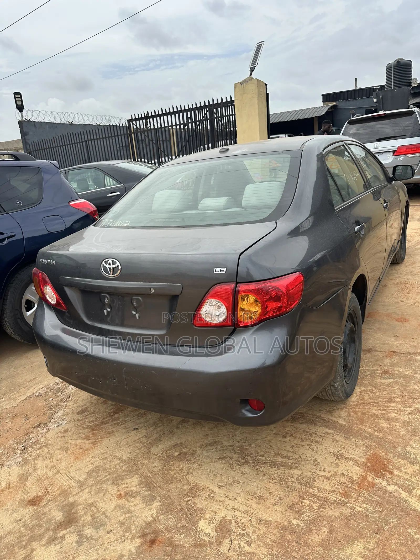 Toyota Corolla LE 4dr Sedan (1.8L 4 cyl 4A) 2009 Gray