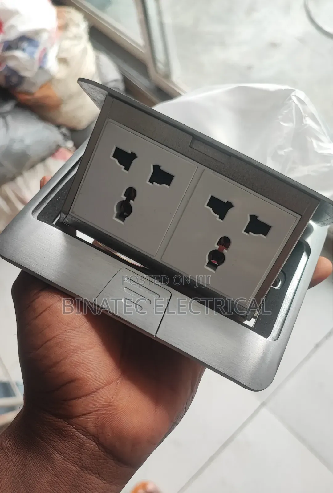 Double 13A Pop-Up Floor Socket – Quality Recessed Power Outlet
