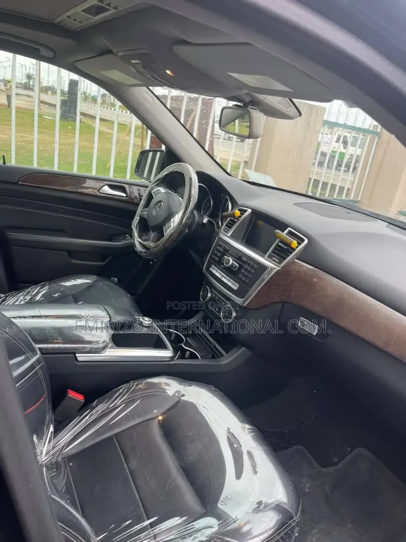 Mercedes-Benz M Class 2012 Black