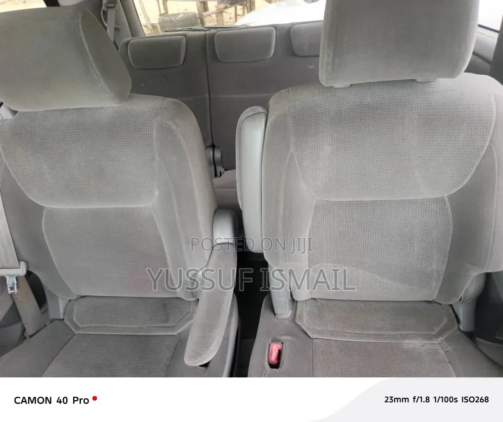 Toyota Sienna 2024 Blue