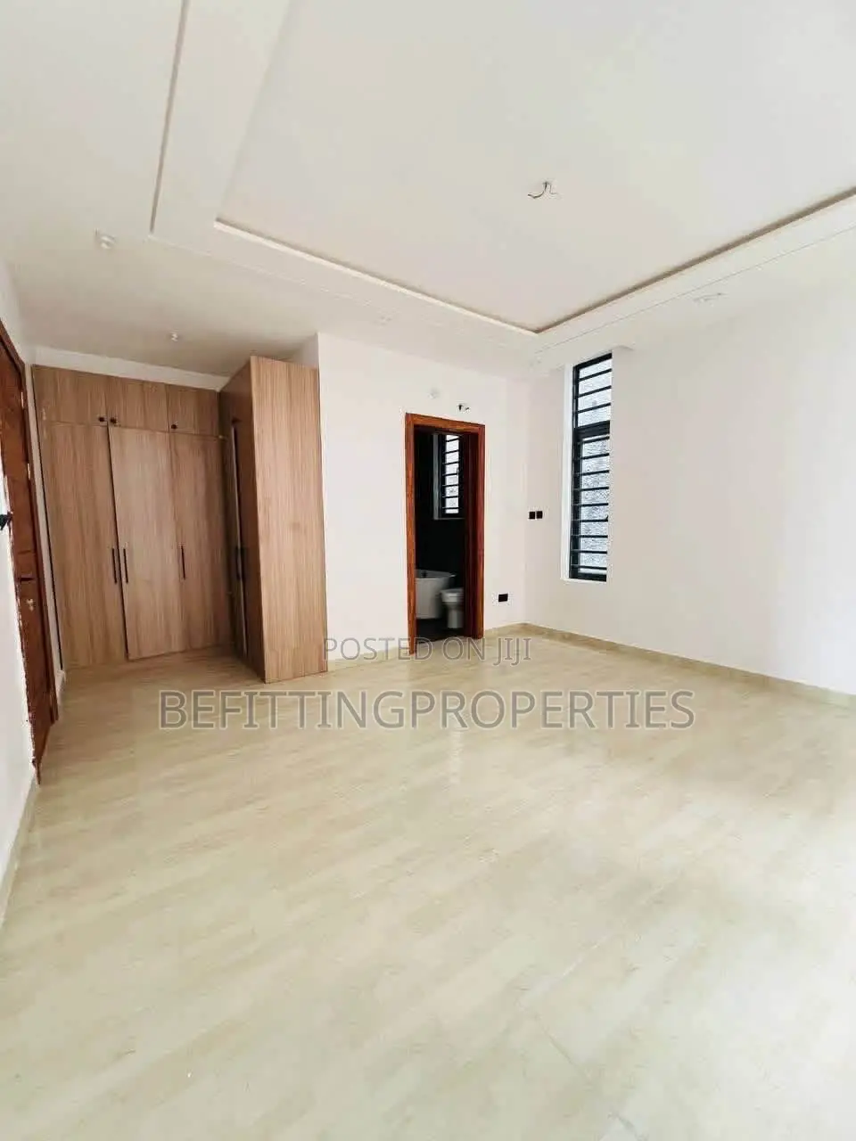 5bdrm Duplex in Lekki for sale