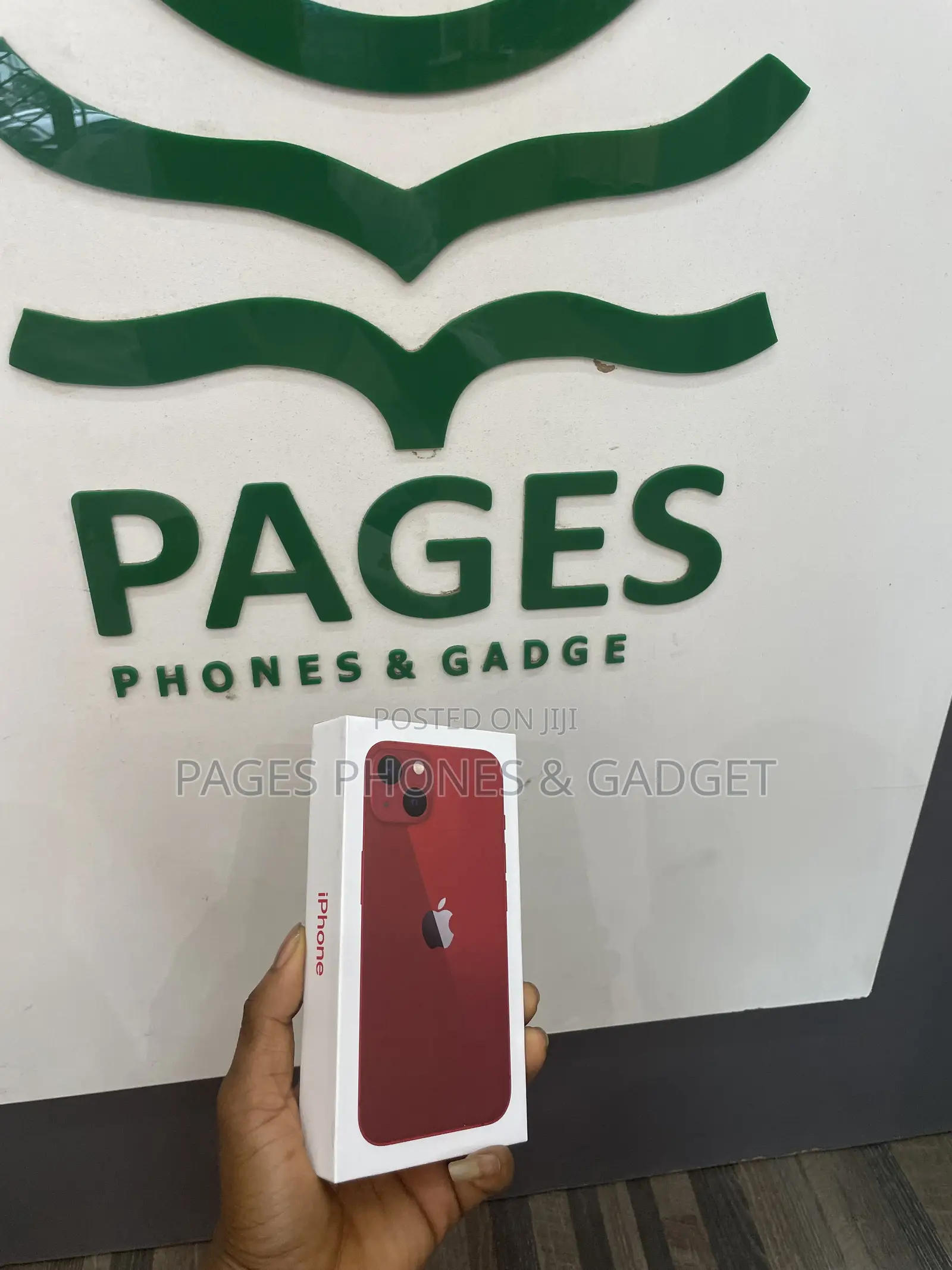 New Apple iPhone 13 128 GB Red