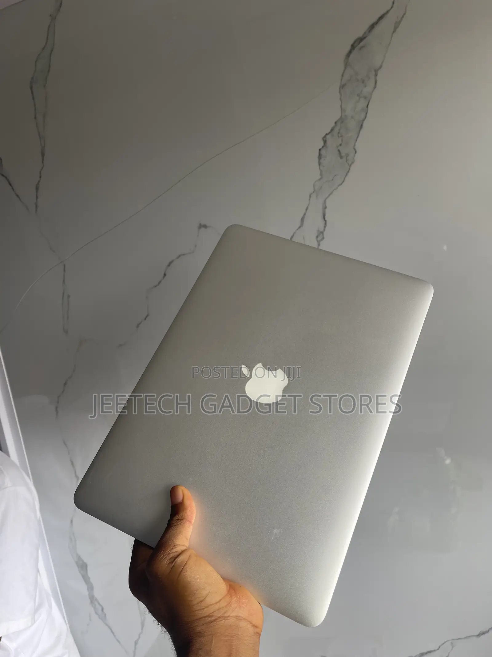 Laptop Apple MacBook Air 2015 4GB Intel Core i5 SSD 128GB