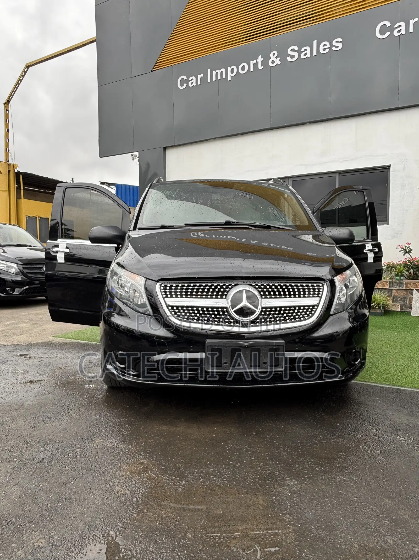 Mercedes-Benz Viano 2018 Black
