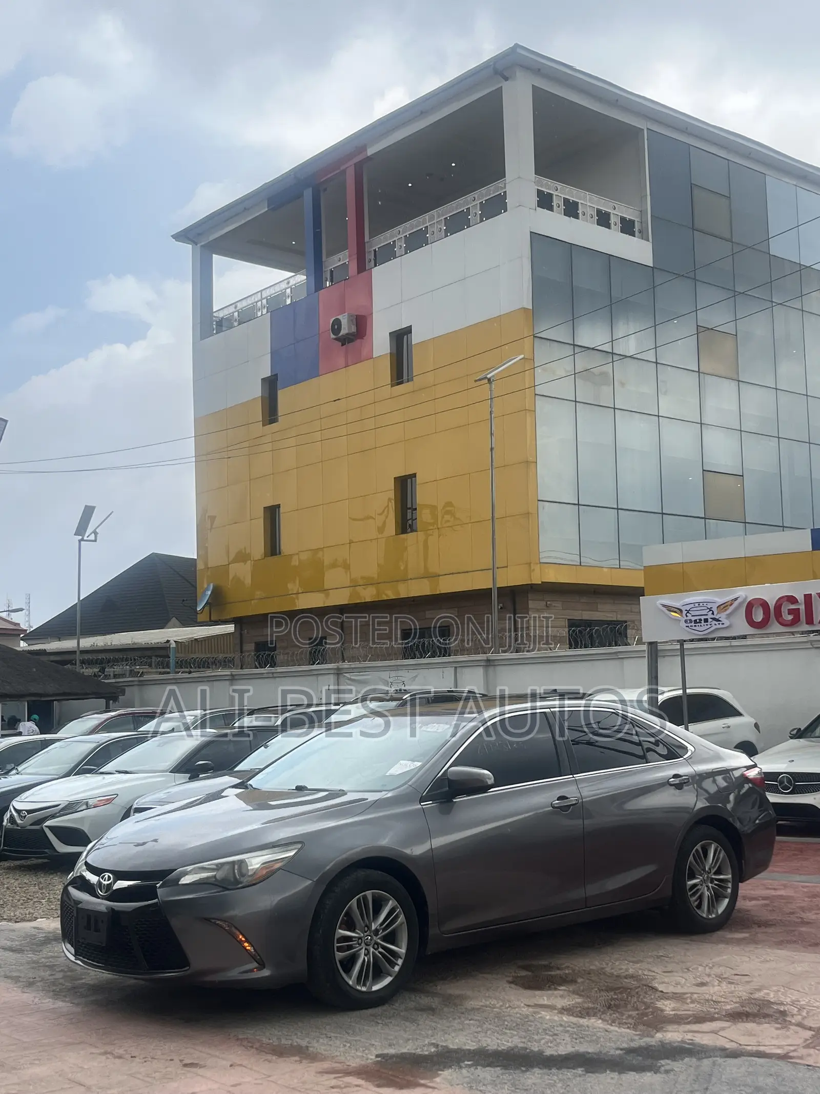Toyota Camry 2015