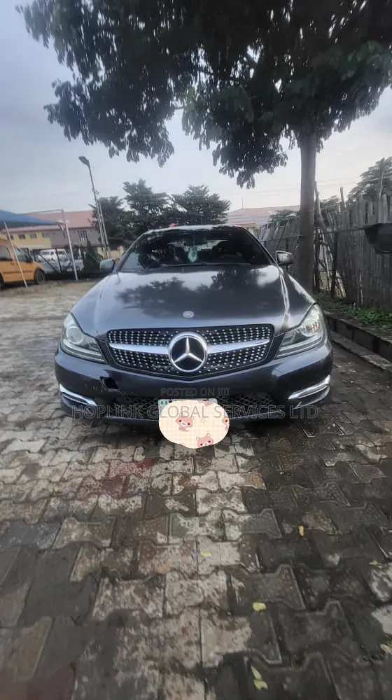 Mercedes-Benz C350 2012 Black