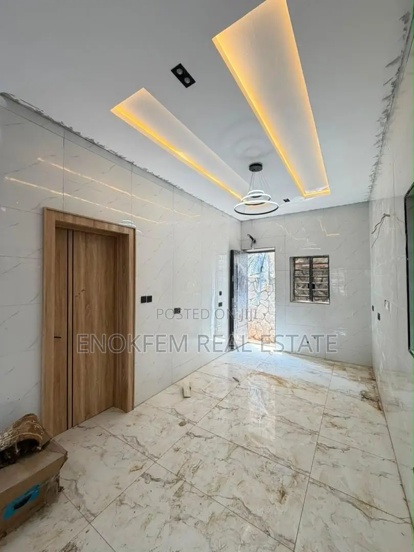 4bdrm Duplex in Ikeja GRA for sale
