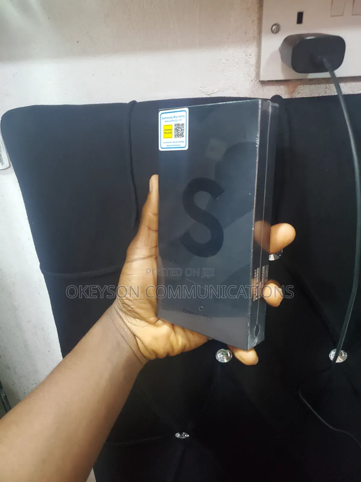 New Samsung Galaxy S22+ 5G 256 GB Gold