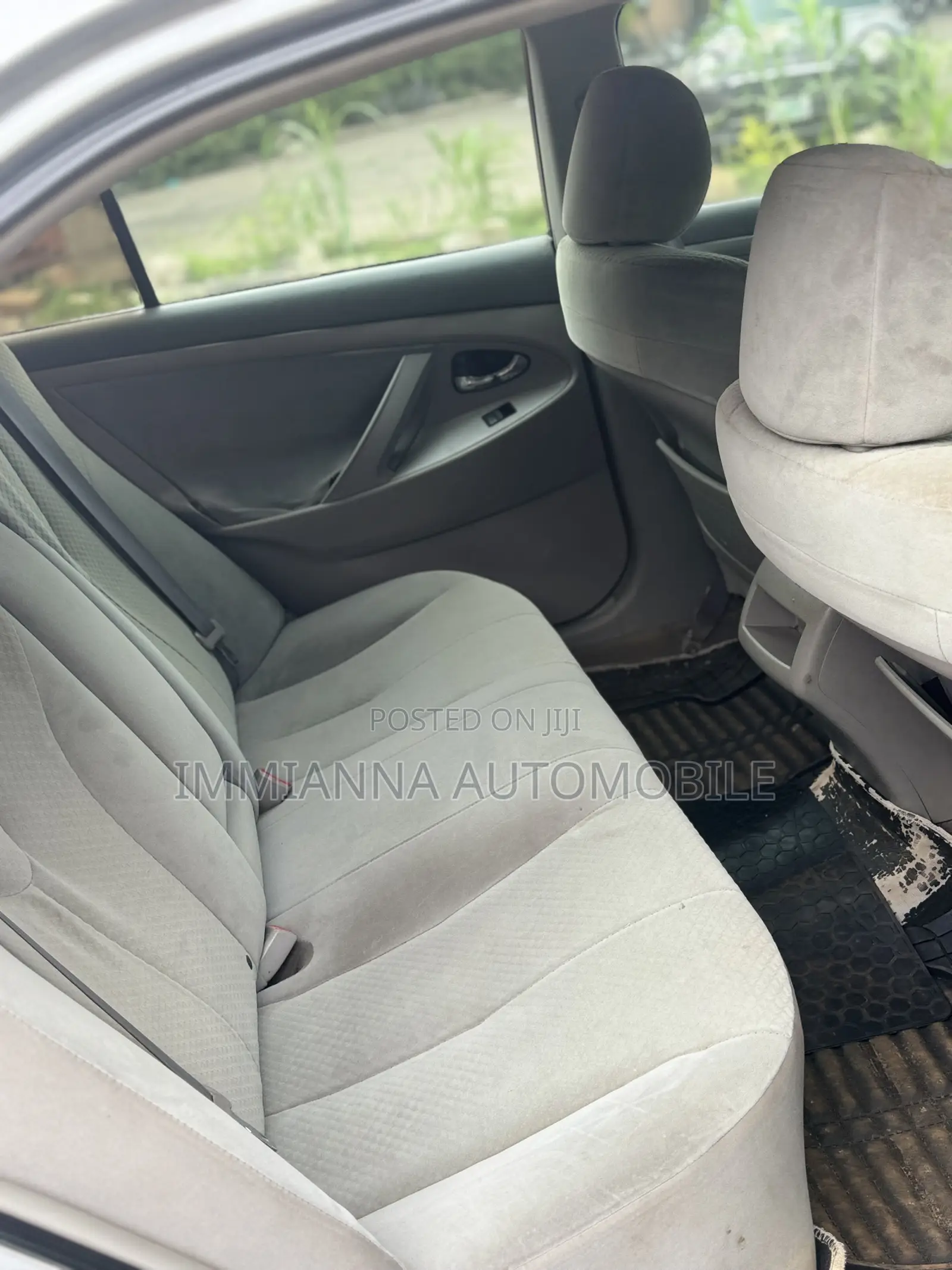 Toyota Camry LE 4dr Sedan (2.4L 4cyl 5A) 2009 Silver