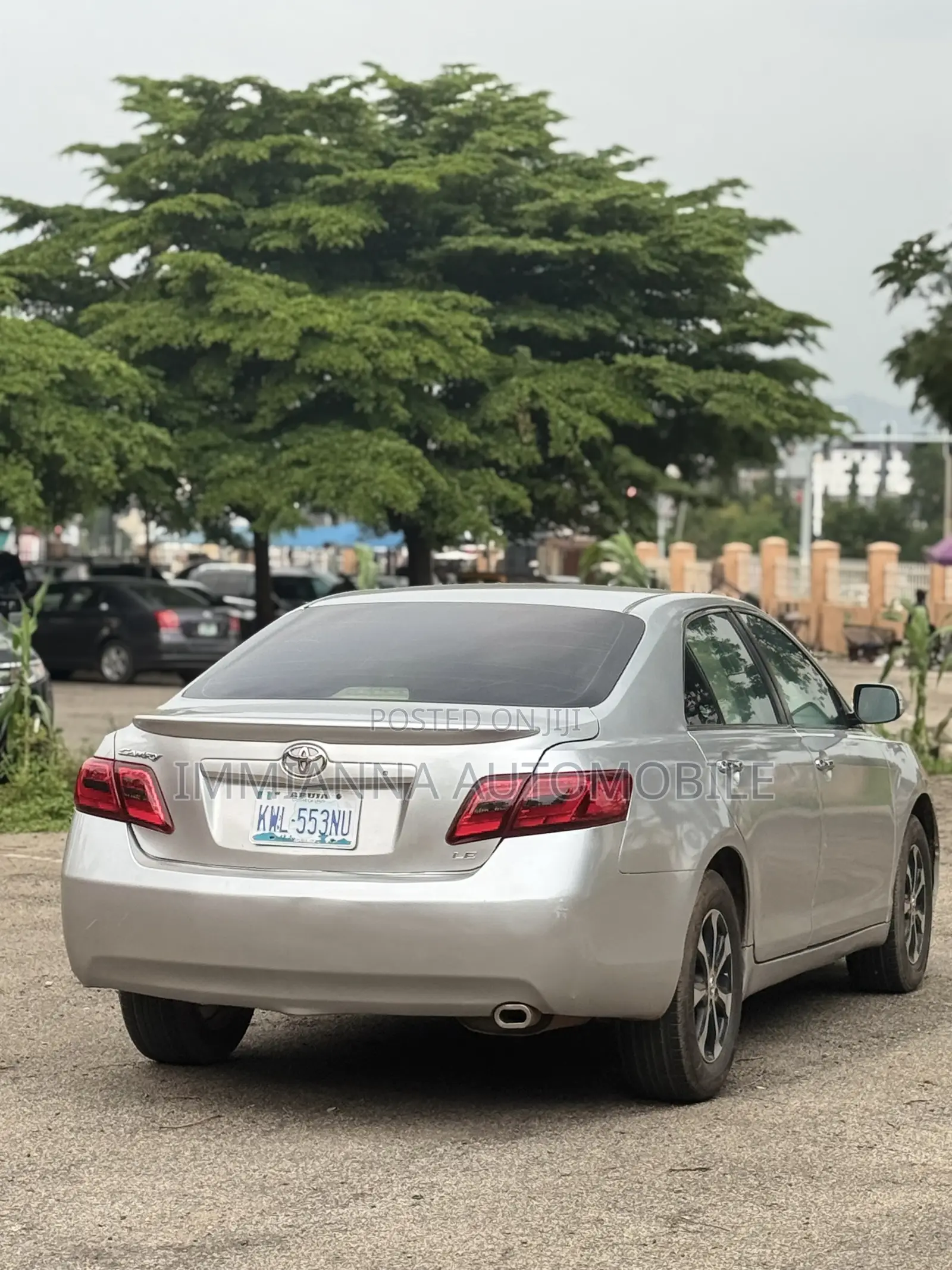 Toyota Camry LE 4dr Sedan (2.4L 4cyl 5A) 2009 Silver