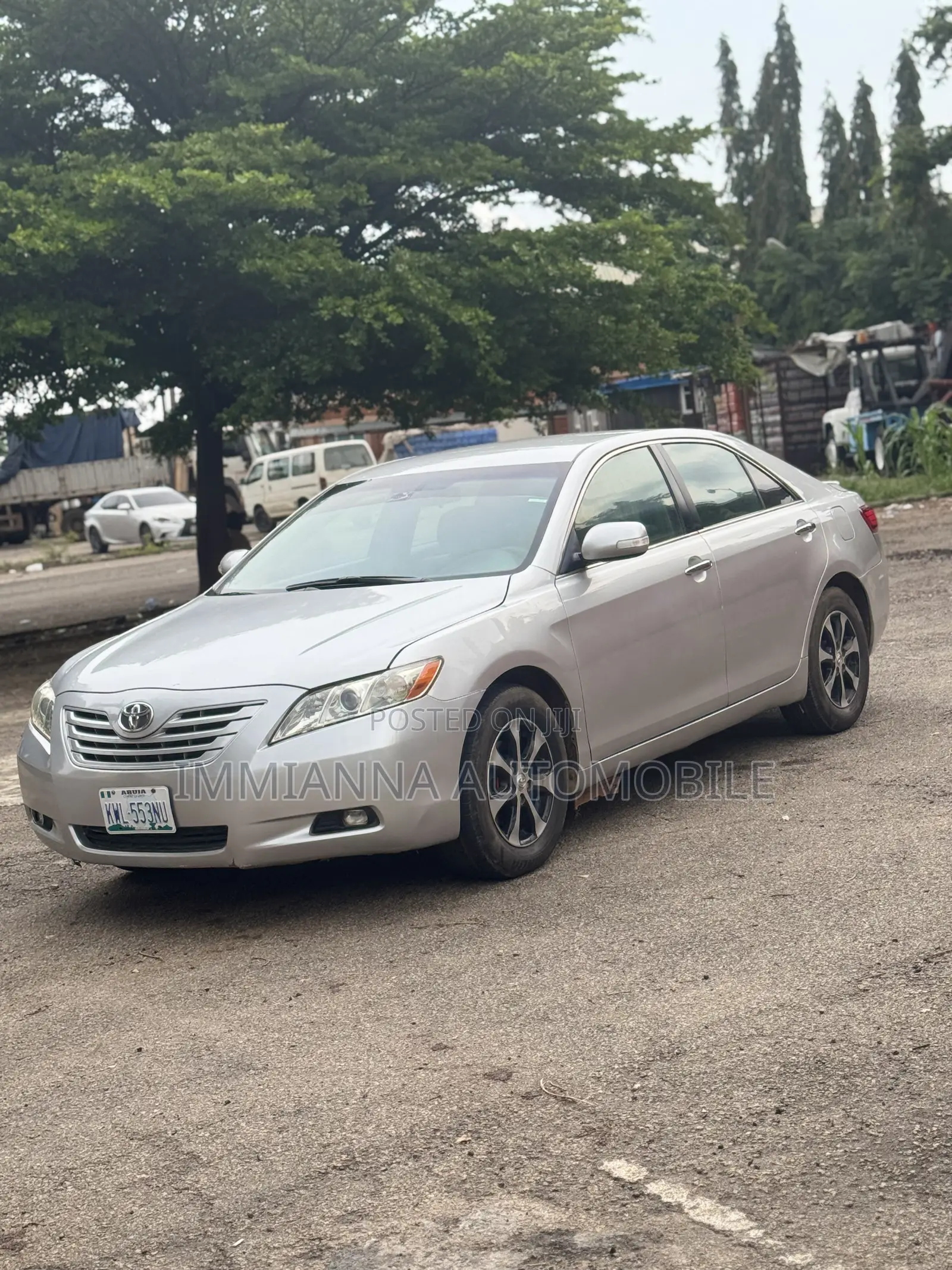 Toyota Camry LE 4dr Sedan (2.4L 4cyl 5A) 2009 Silver