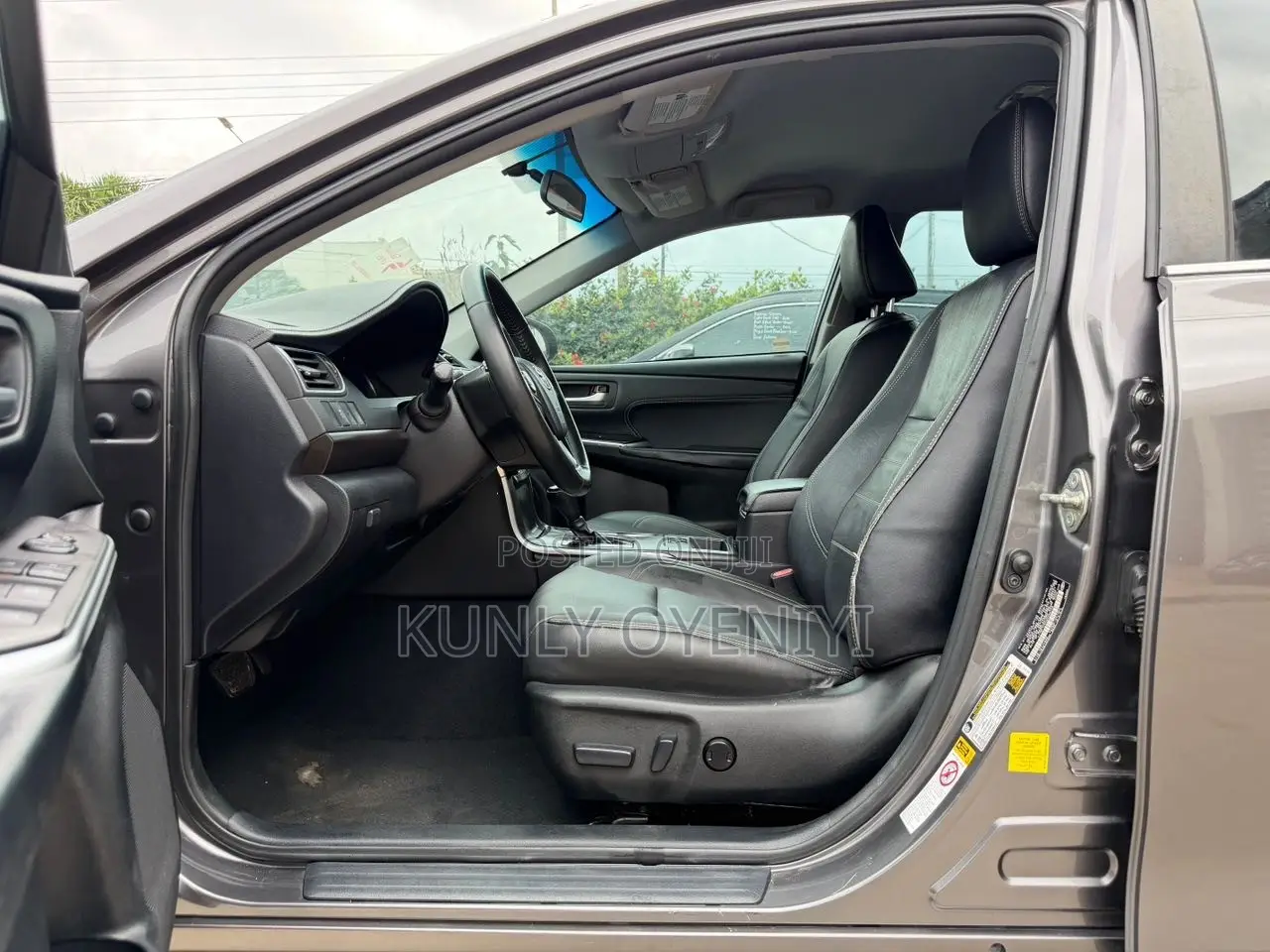 Toyota Camry XLE 4dr Sedan (2.5L 4cyl 6A) 2016 Gray