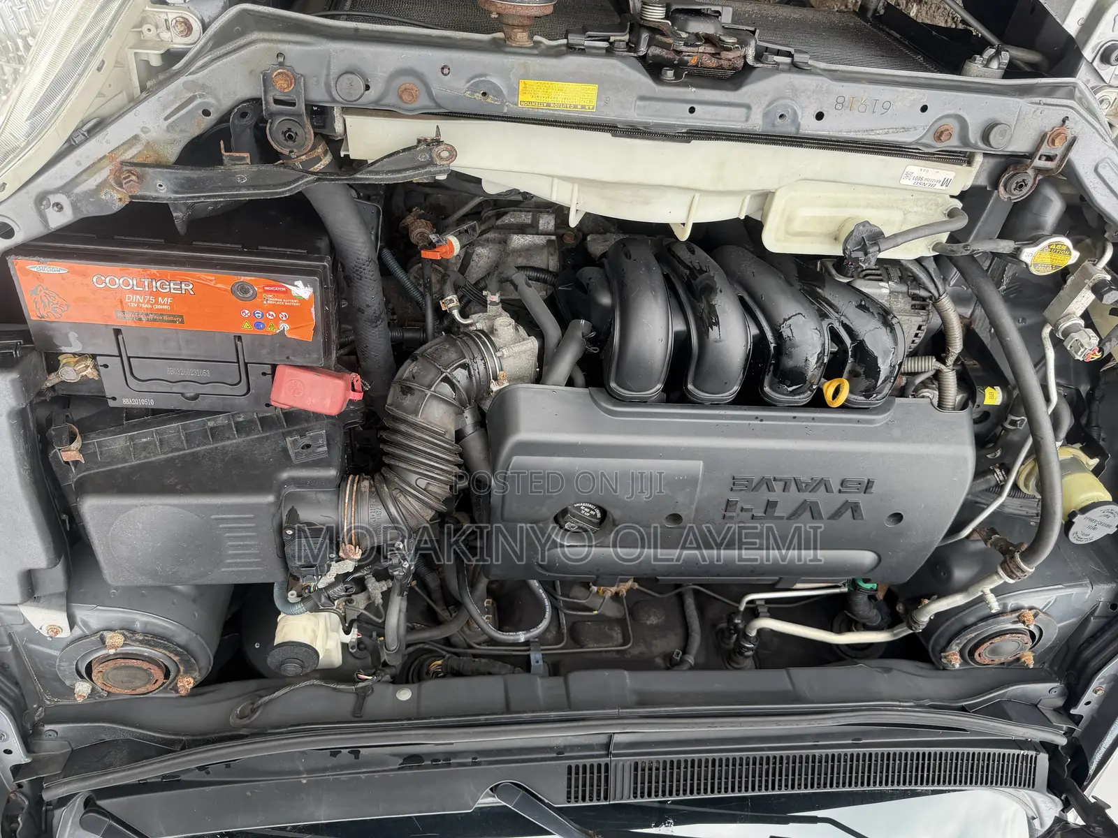Toyota Matrix Hatchback FWD (1.8L 4cyl 5M) 2008 Gray