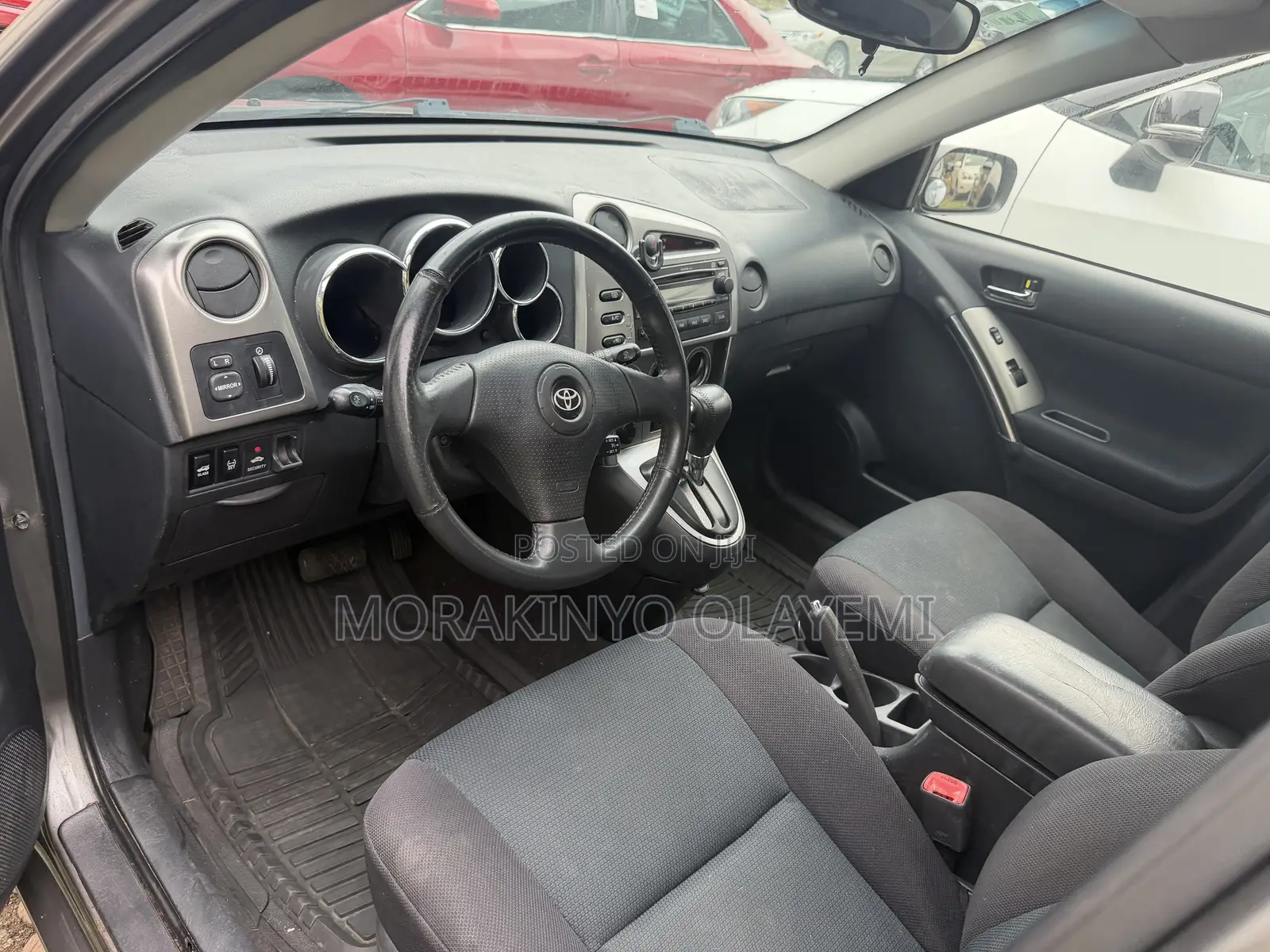 Toyota Matrix Hatchback FWD (1.8L 4cyl 5M) 2008 Gray