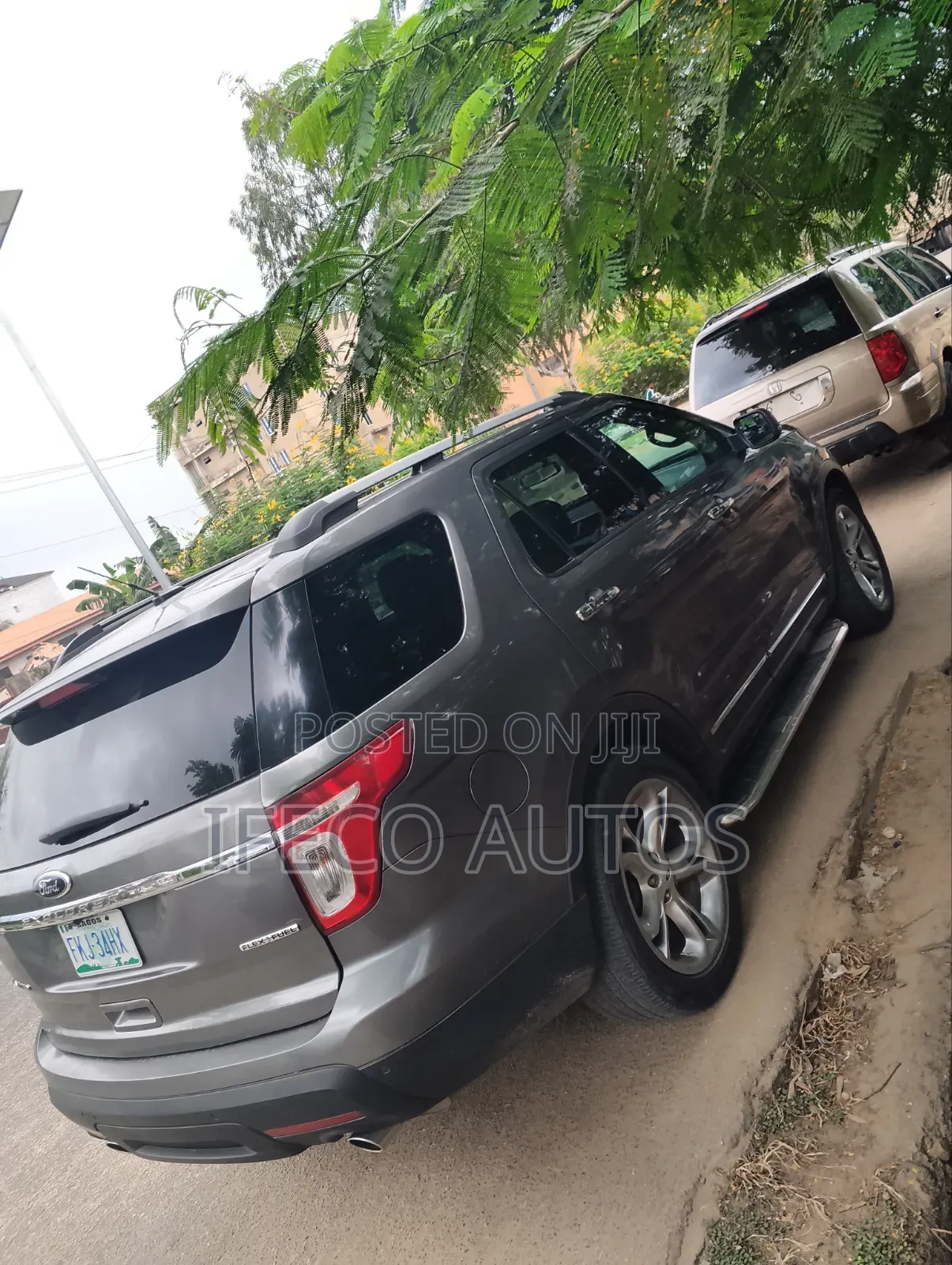Ford Explorer 2013 Gray