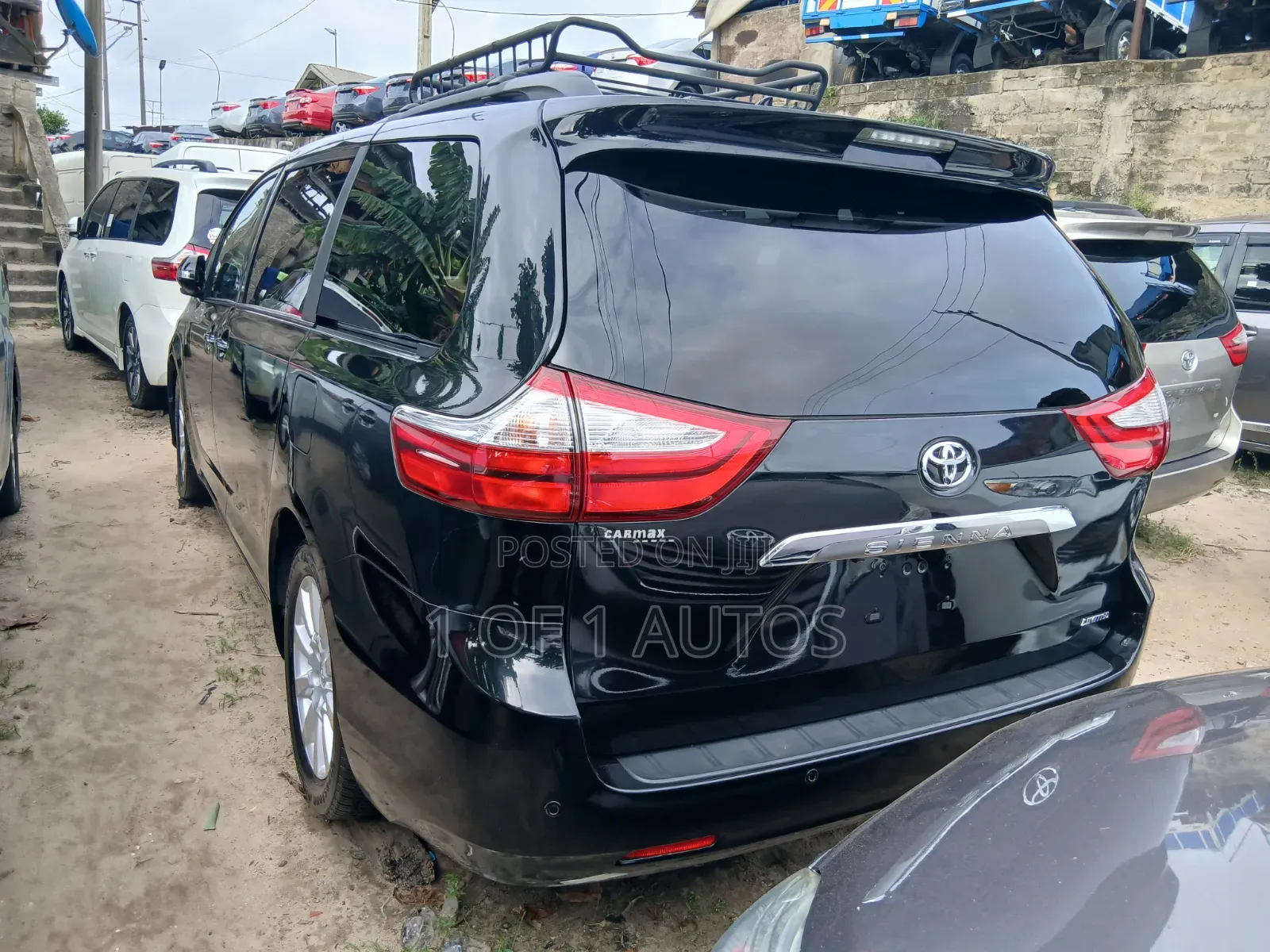 Toyota Sienna 2018 Black
