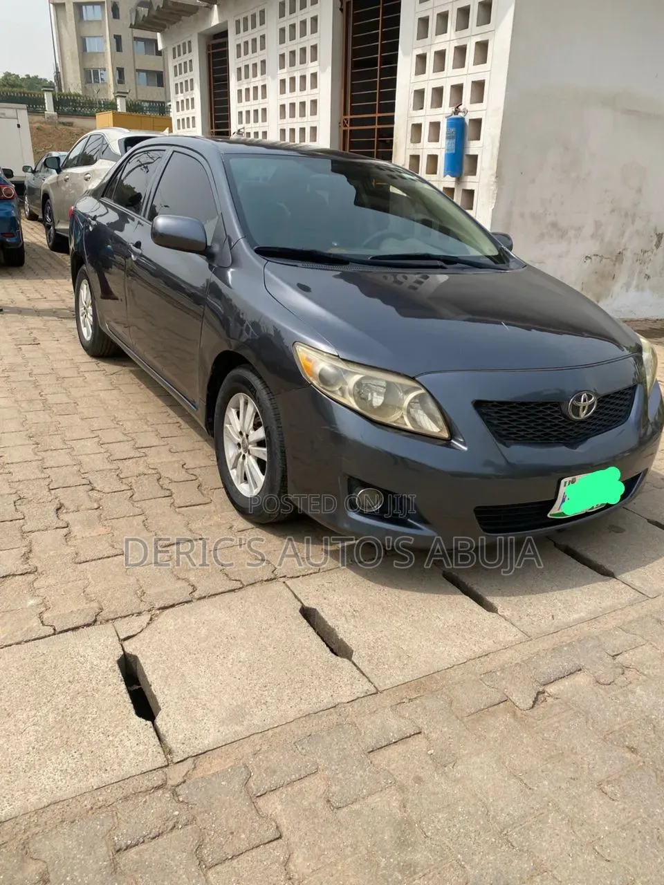 Toyota Corolla LE 4dr Sedan (1.8L 4cyl 4A) 2010 Gray