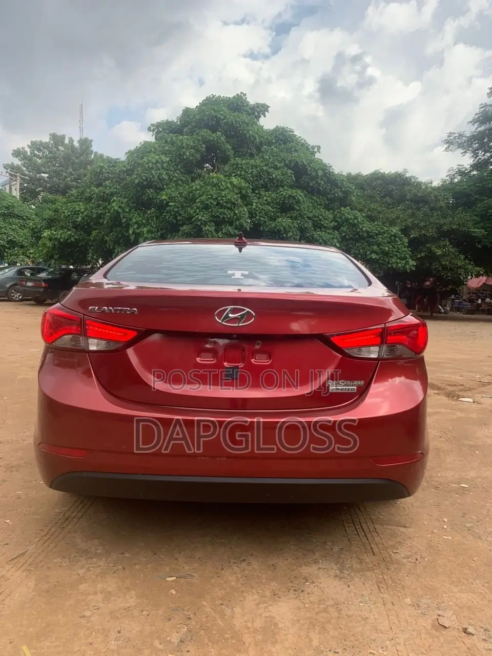 Hyundai Elantra 2014 Red