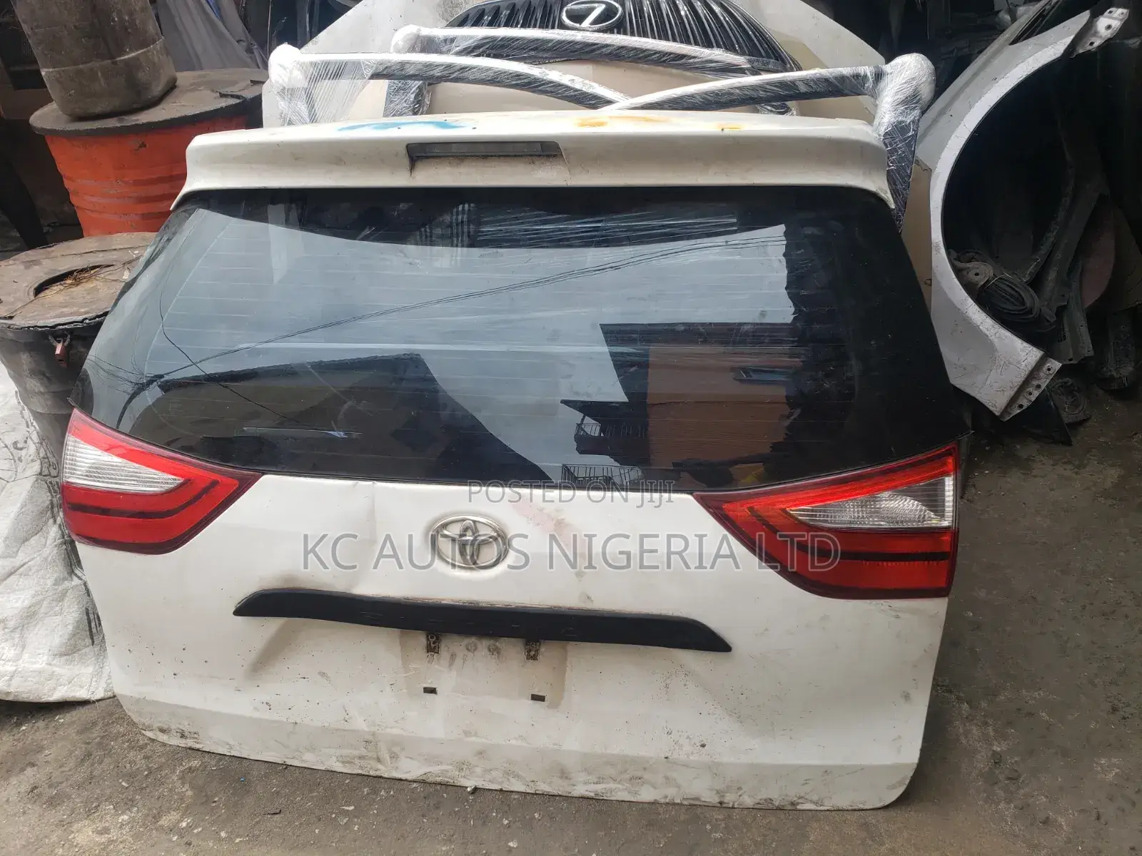 Boot Toyota Sienna 2018 Model Xle