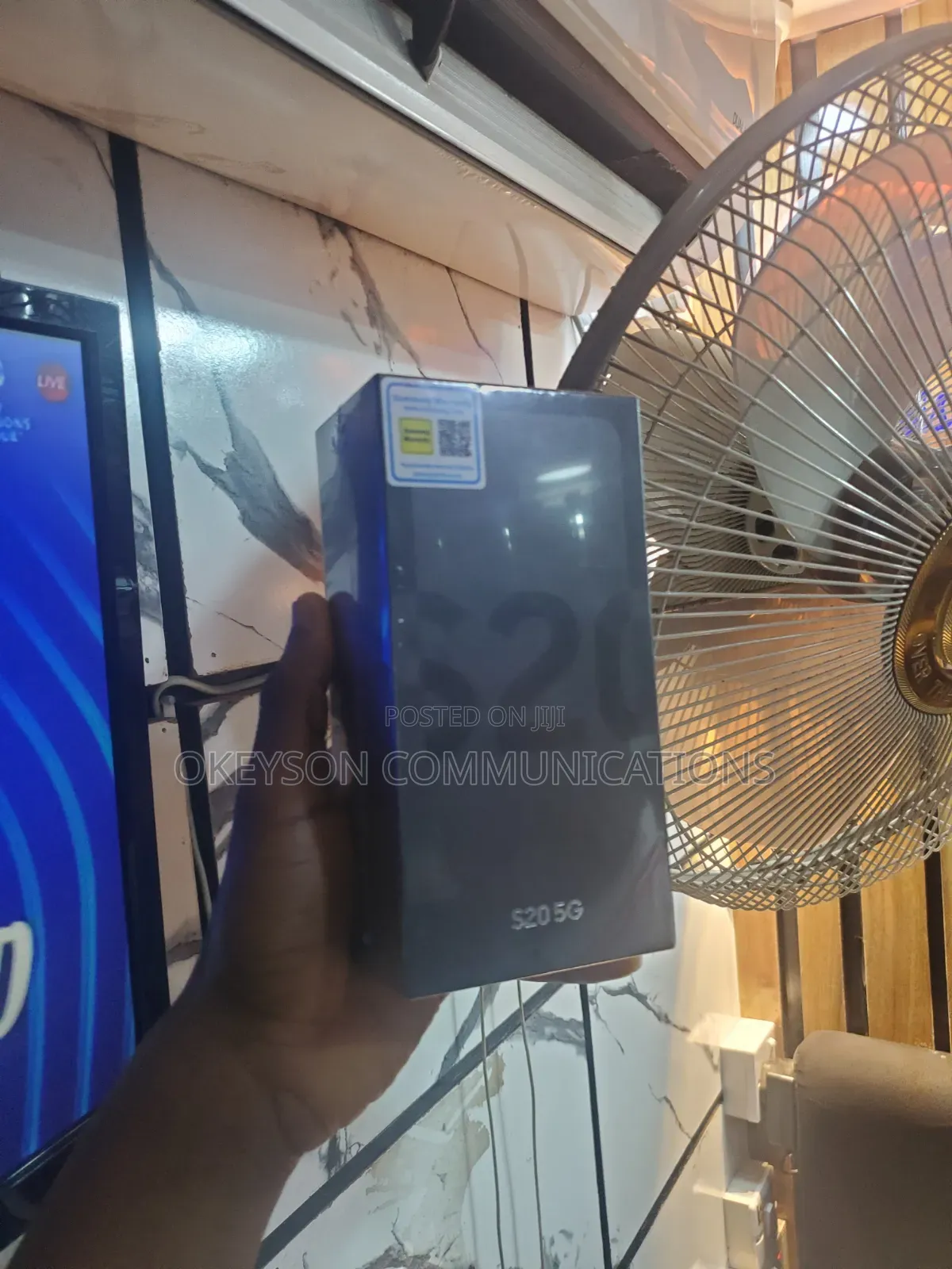 New Samsung Galaxy S20 128 GB Black