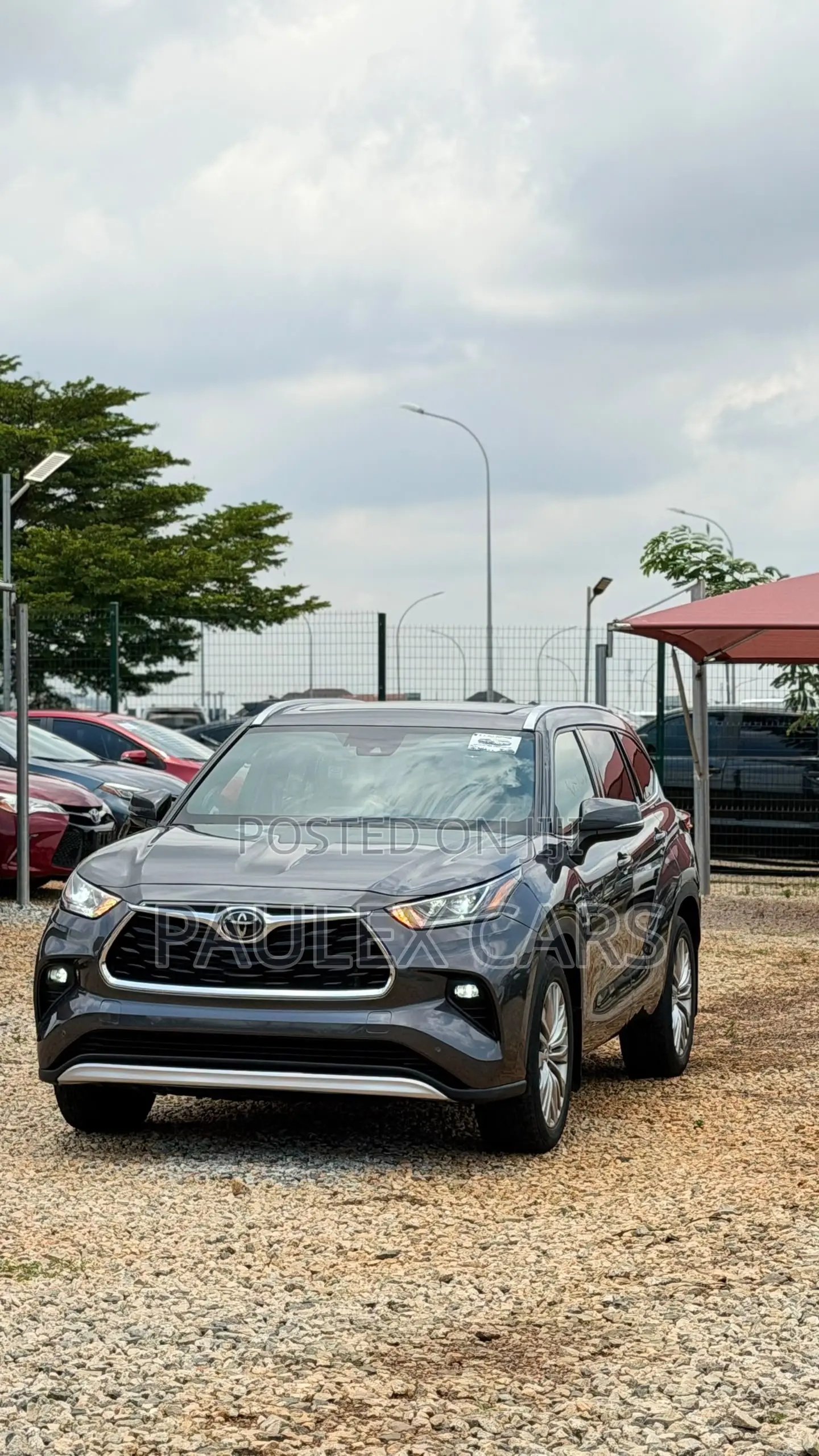 Toyota Highlander Platinum FWD 2023 Gray