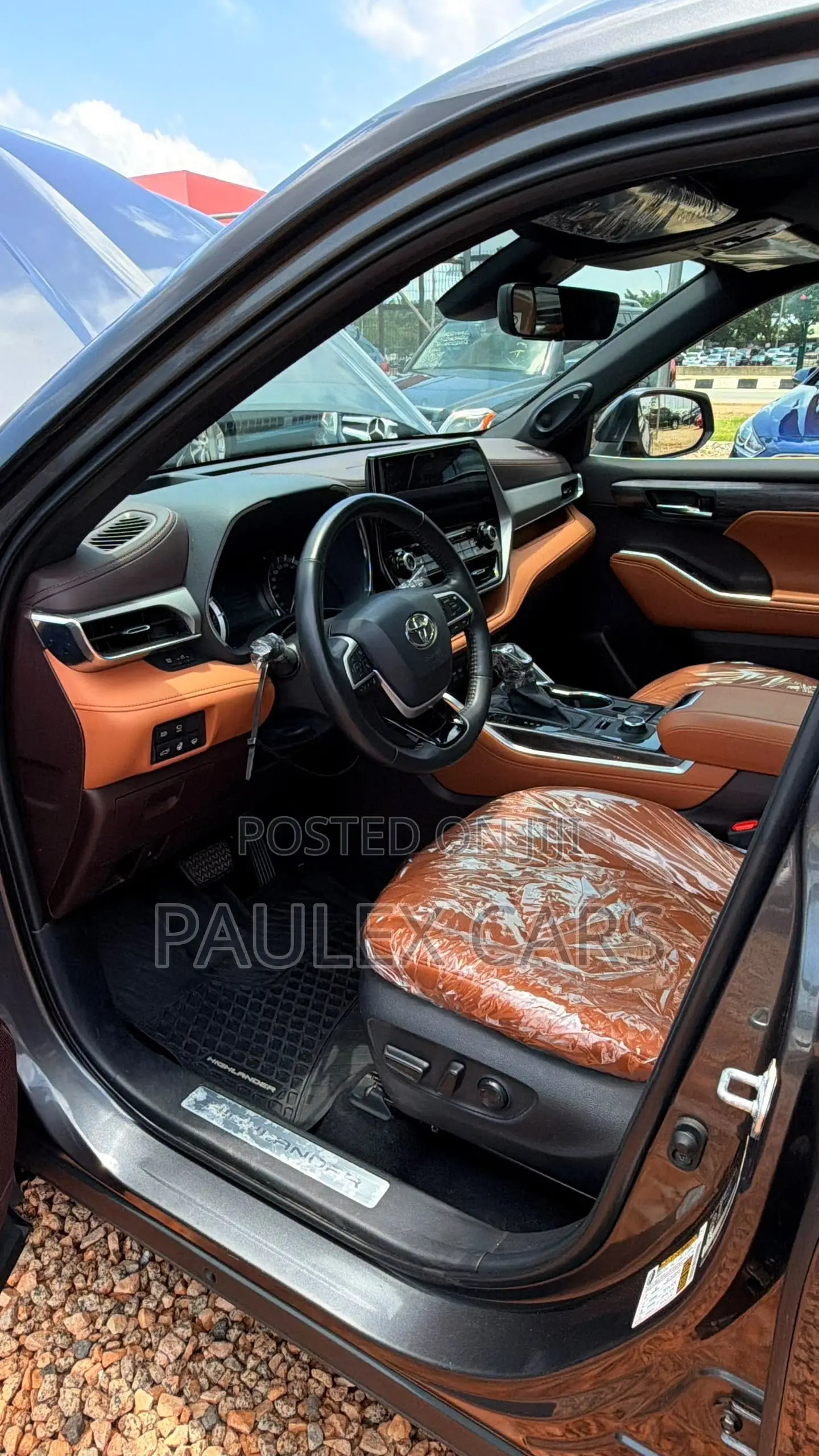 Toyota Highlander Platinum FWD 2023 Gray