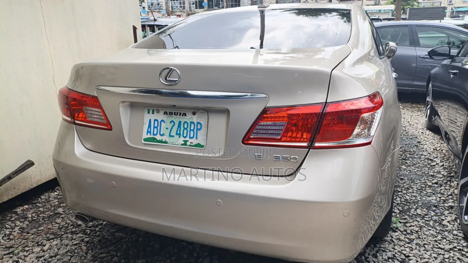 Lexus ES 350 2011 Gold