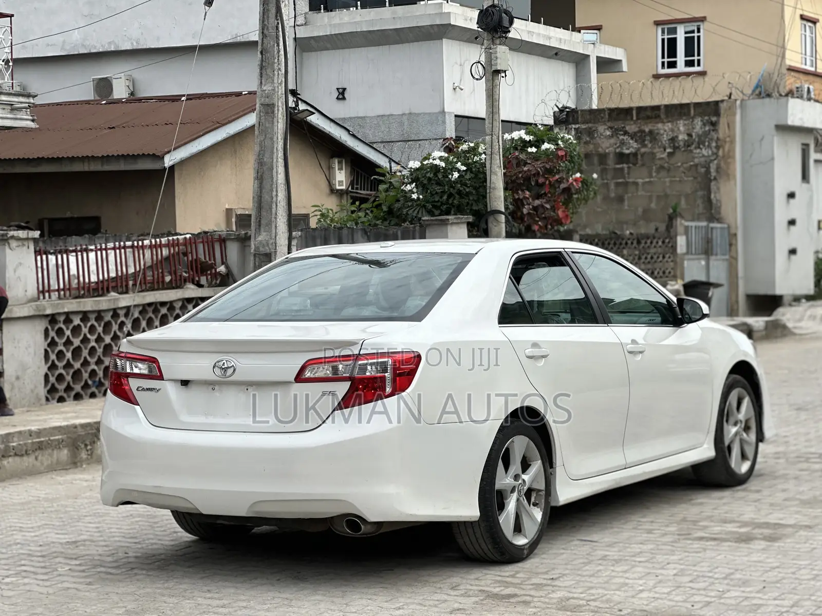 Toyota Camry SE Limited Edition 4dr Sedan (2.5L 4cyl 6A) 2012 White
