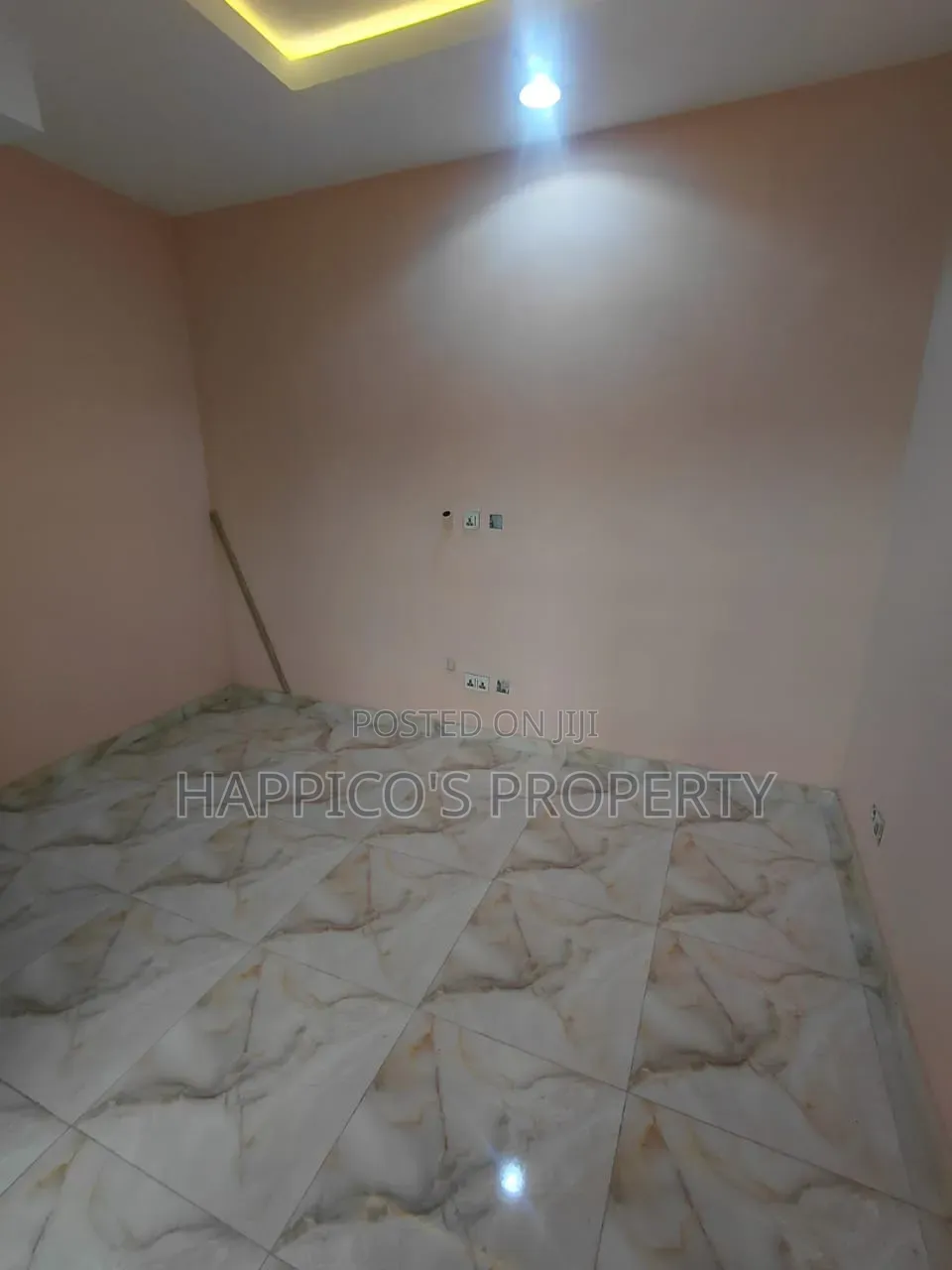 Mini Flat in Opic, Berger for rent
