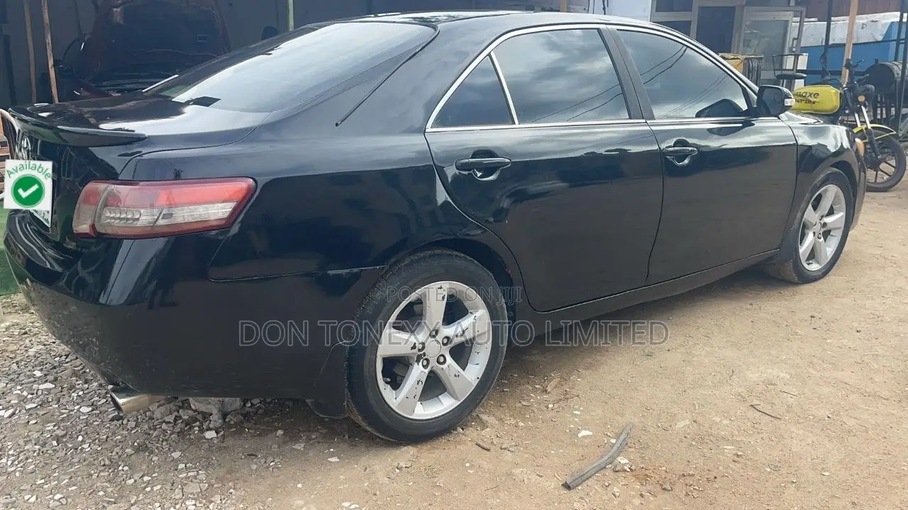 Toyota Camry LE 4dr Sedan (2.4L 4cyl 5A) 2008 Black