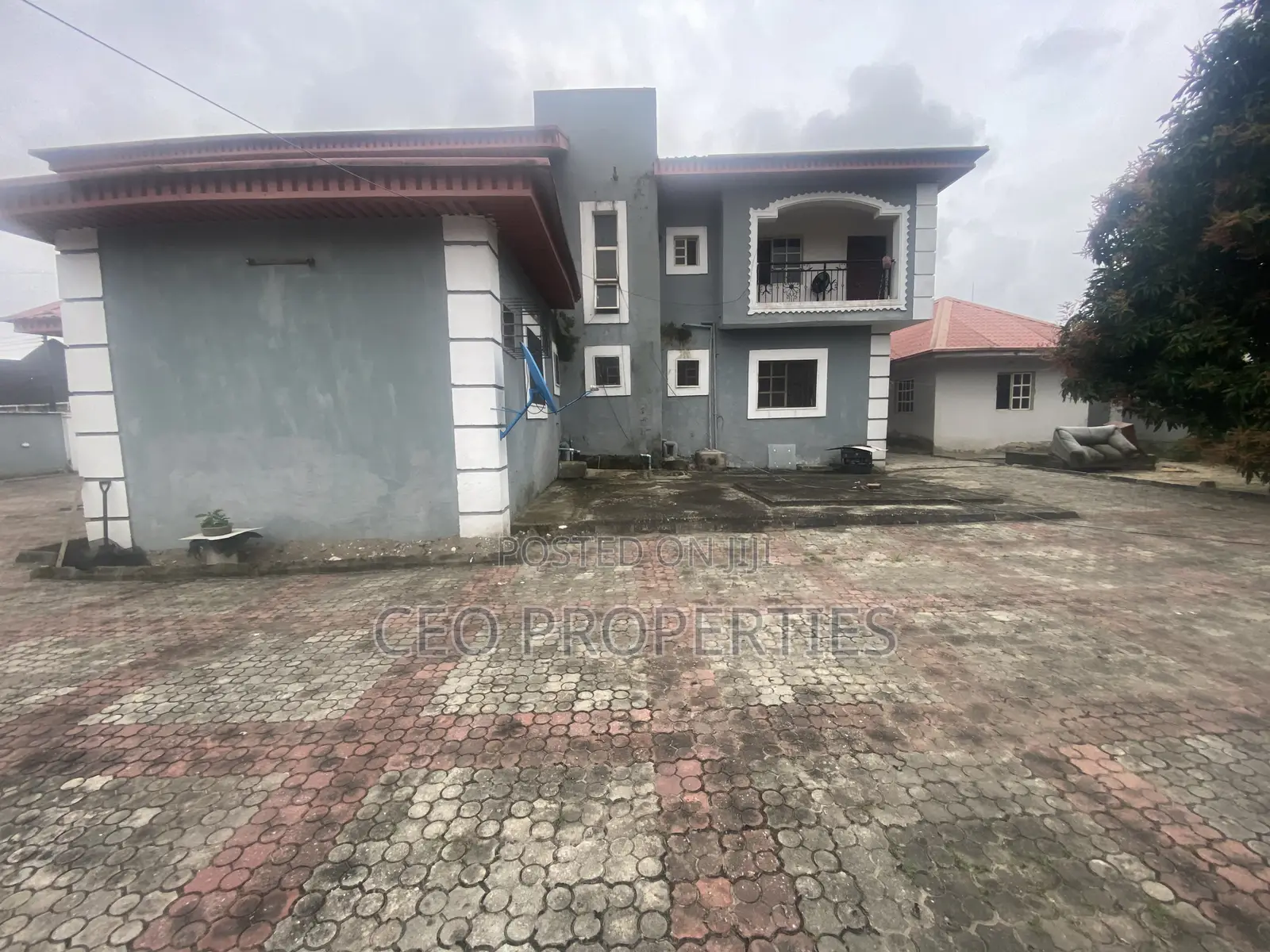 5bdrm Bungalow in Estate/Ado, Ajah for sale