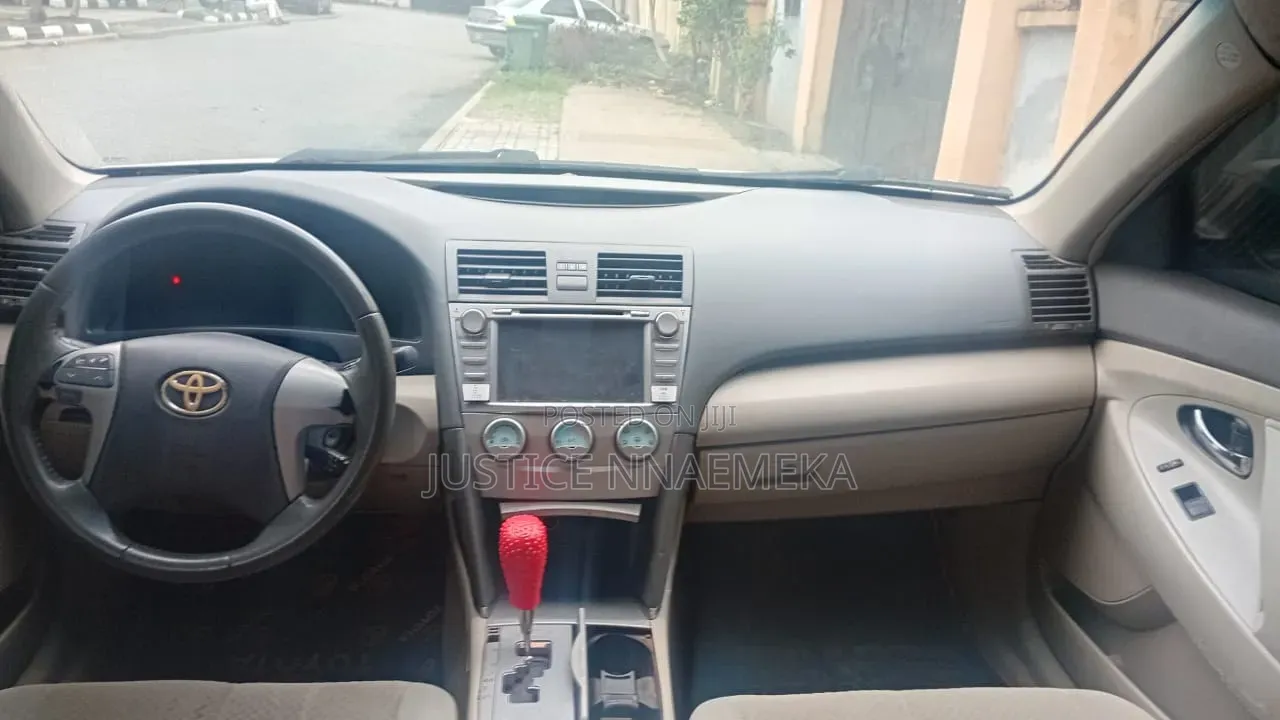 Toyota Camry 2008 Gold