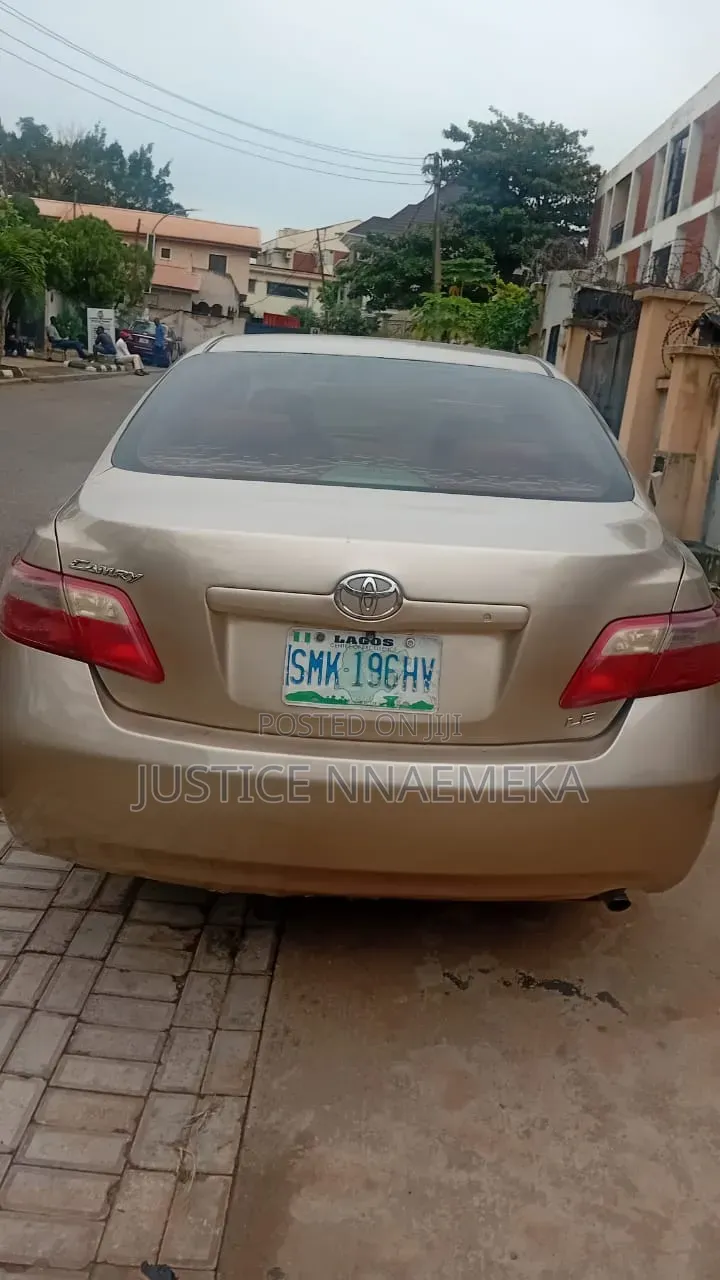 Toyota Camry 2008 Gold
