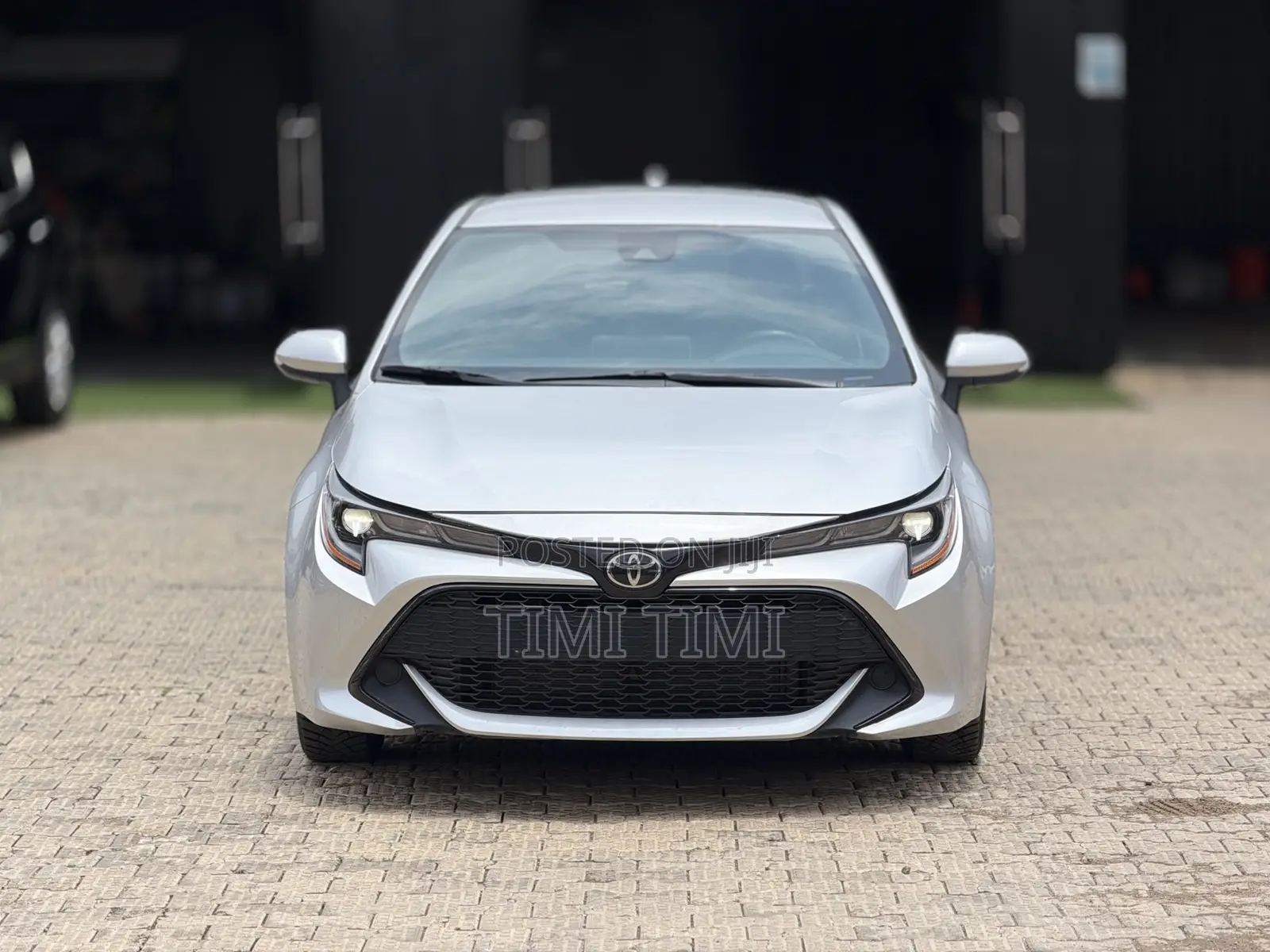 Toyota Corolla SE 2020 Silver