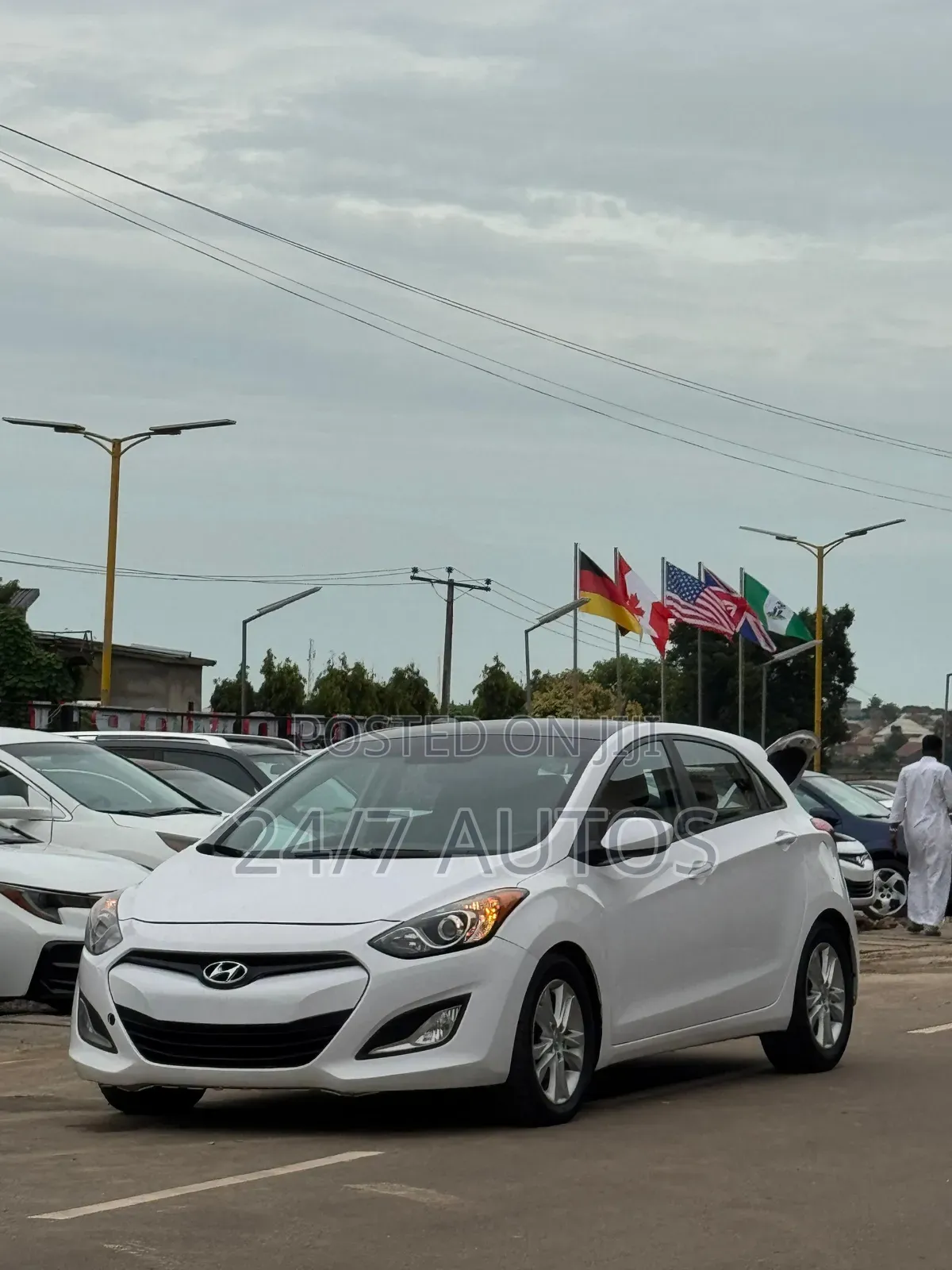 Hyundai Elantra 2013 White