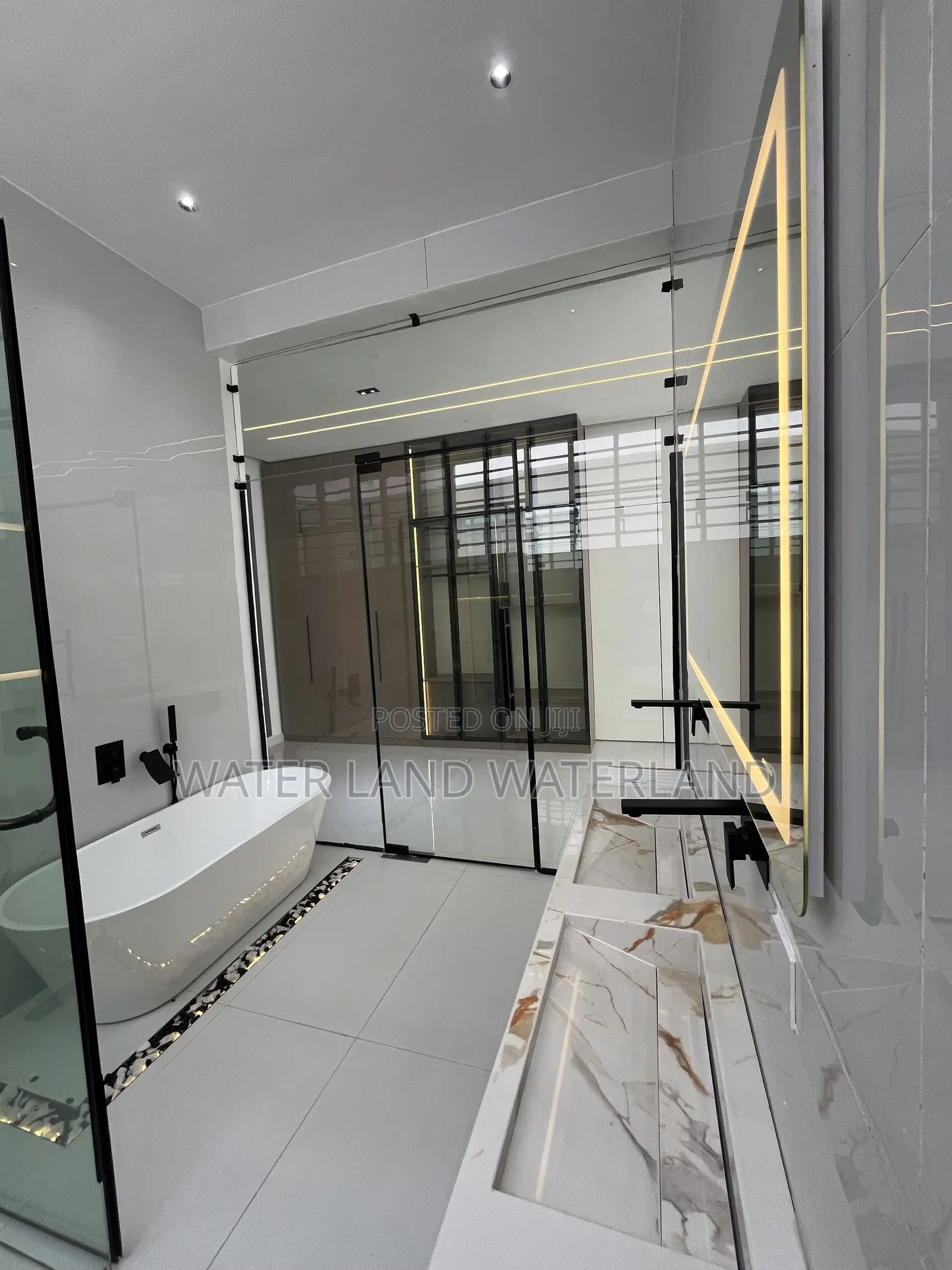 5bdrm Duplex in Royal Pine, Lafiaji for sale