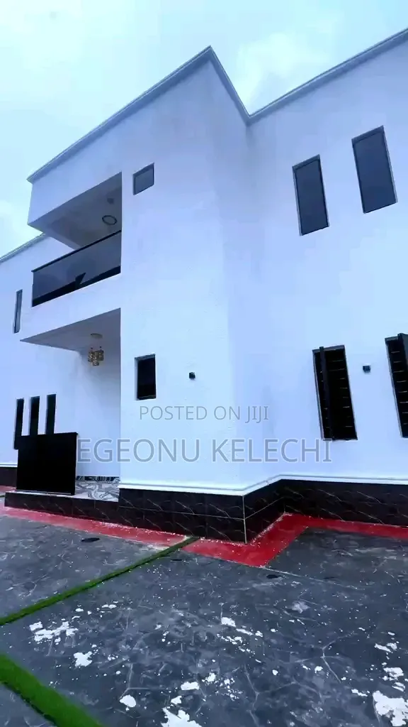 4bdrm Duplex in Owerri for sale