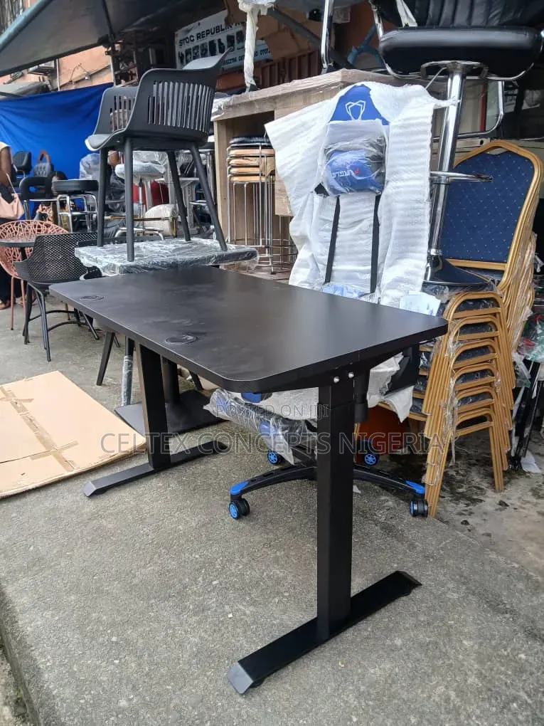 Black Top and Frame Adjustable Gaming Table