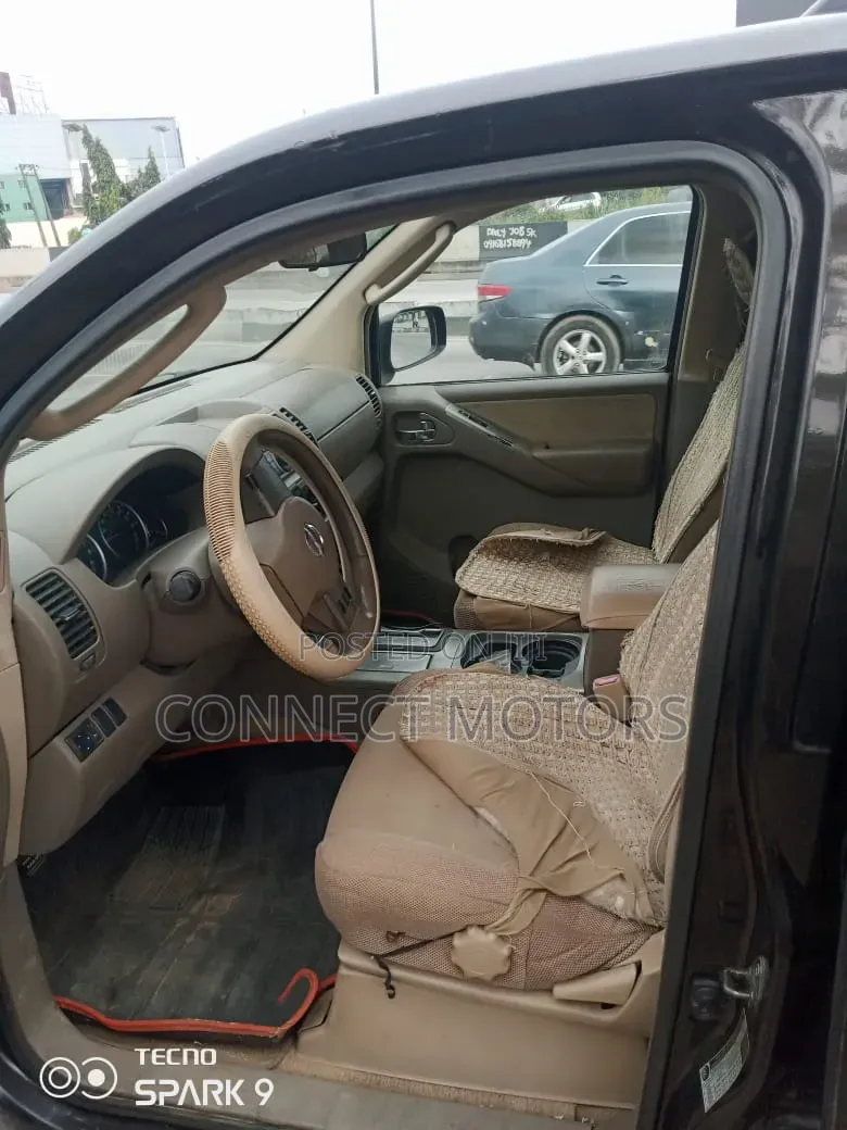 Nissan Pathfinder 2006 Burgundy