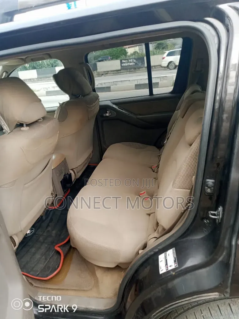 Nissan Pathfinder 2006 Burgundy