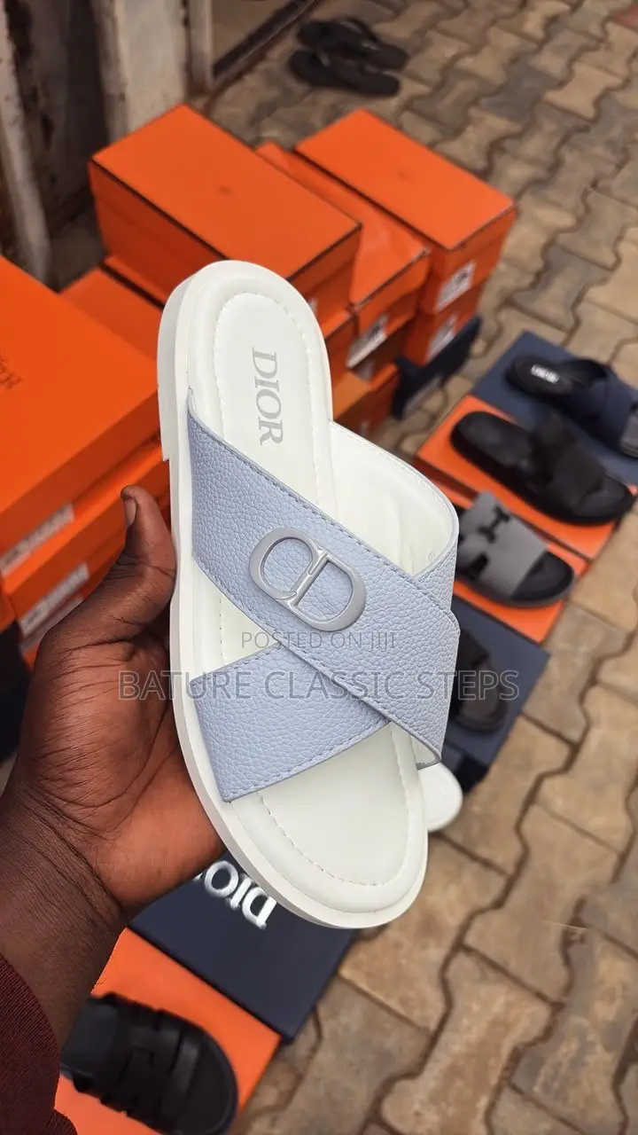 Dior Available