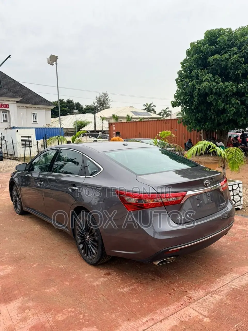 Toyota Avalon Touring FWD Sedan (3.6L 6cyl 6A) 2016 Gray