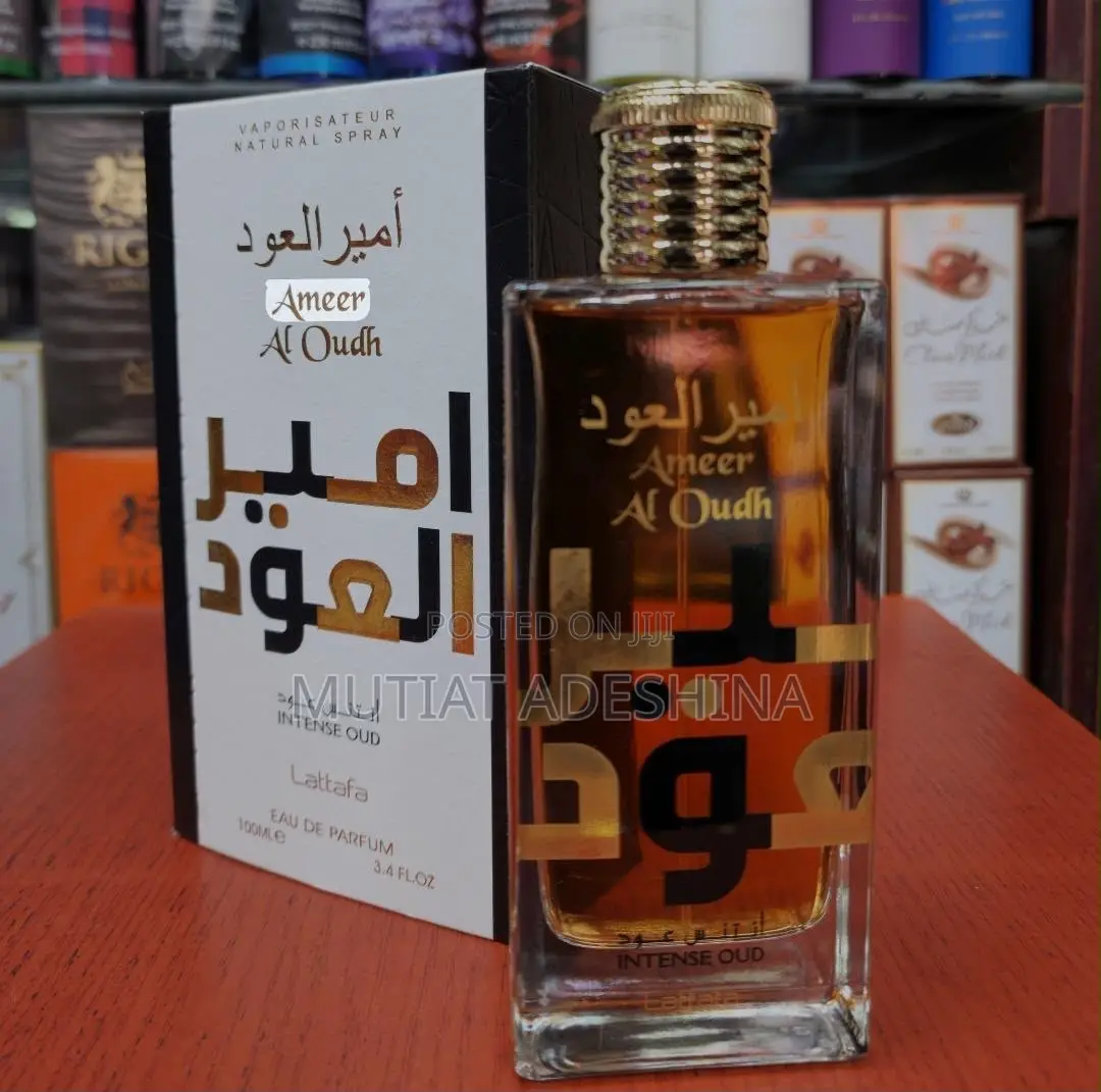 A Warm, Mysterious, and Elegant Parfum for Women.