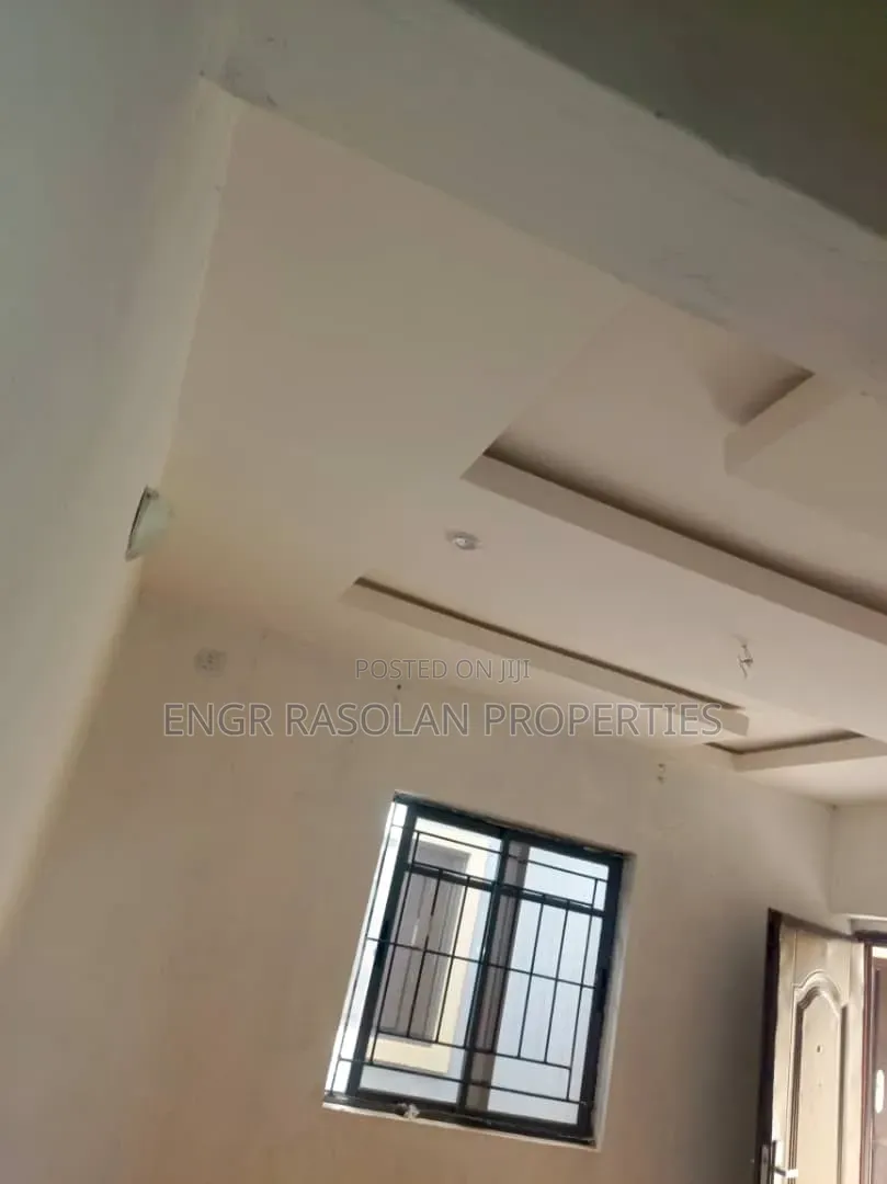 Furnished 8bdrm Apartment in Baba Ode, Ilorin South for sale