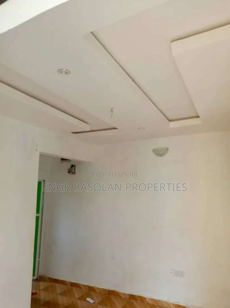 Furnished 8bdrm Apartment in Baba Ode, Ilorin South for sale