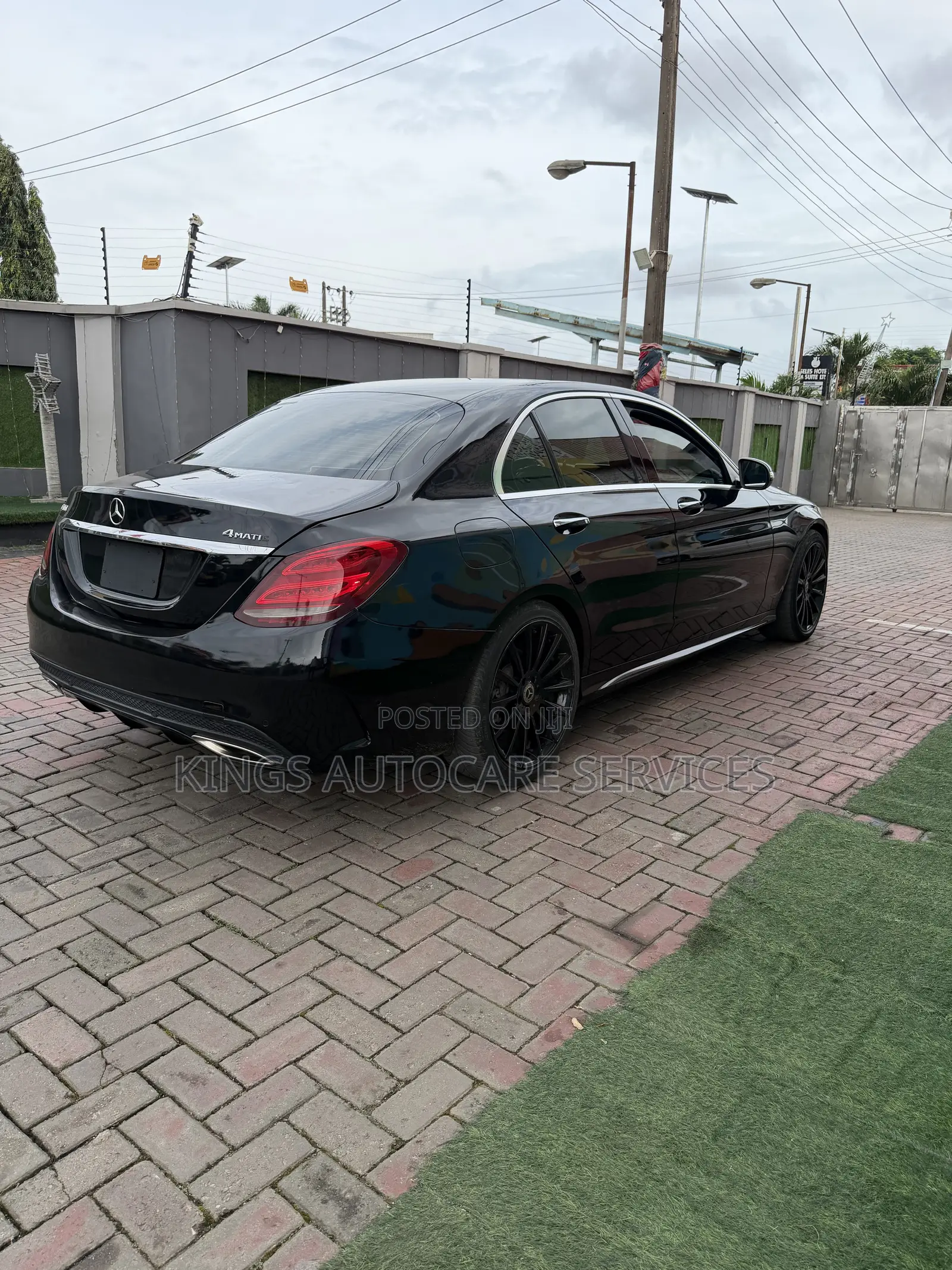 Mercedes-Benz C400 4Matic AWD Sedan (3.0L V6 7A) 2015 Black
