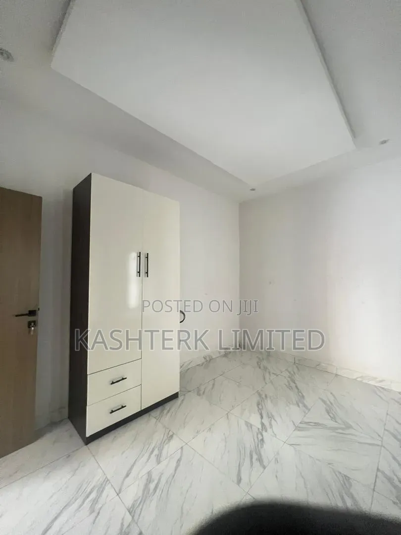5bdrm Duplex in Guzape for sale